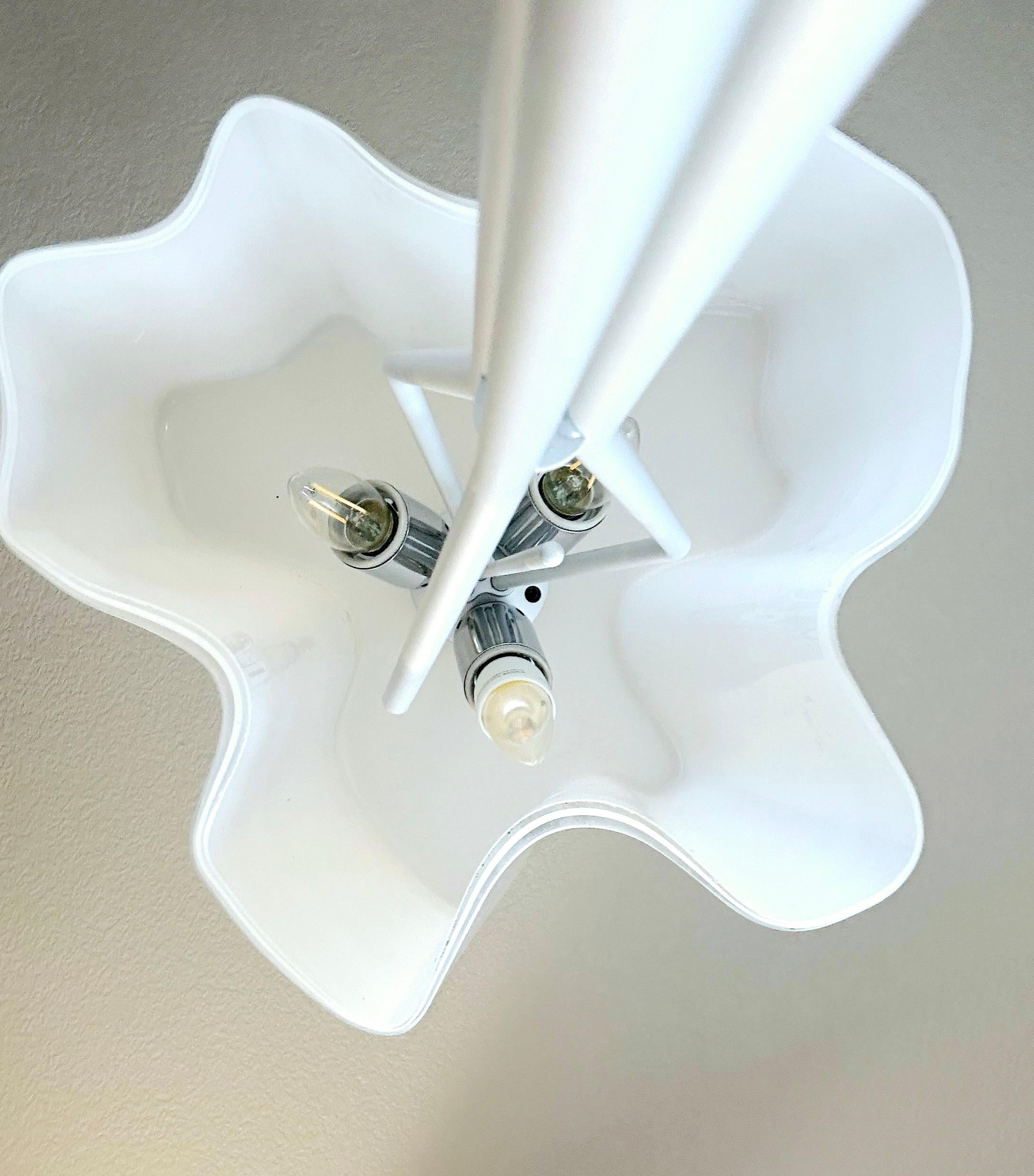 Artemide logico intuitive Stehlampe mit mundgeblasenem Glas  im Zustand „Gut“ im Angebot in Waxahachie, TX