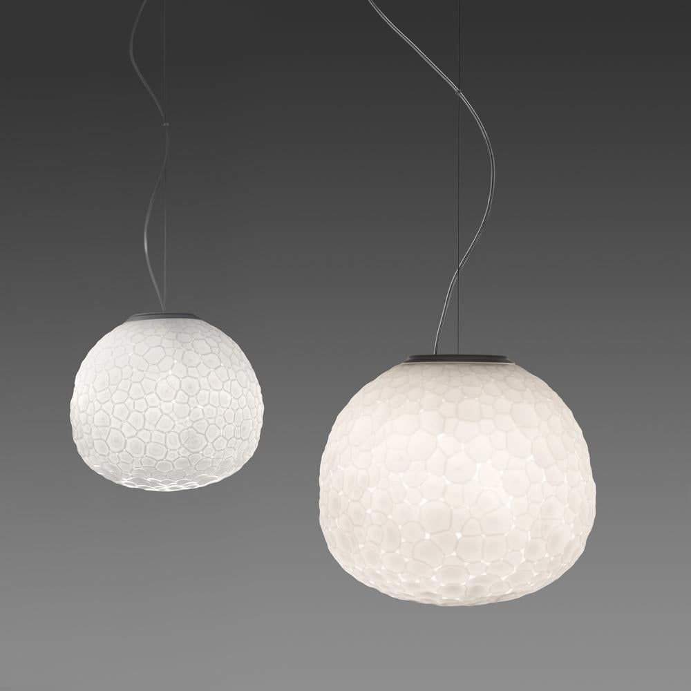 Modern Artemide Meteorite 48 E26 Pendant Light in White with Extension, Pio & Tito Toso For Sale