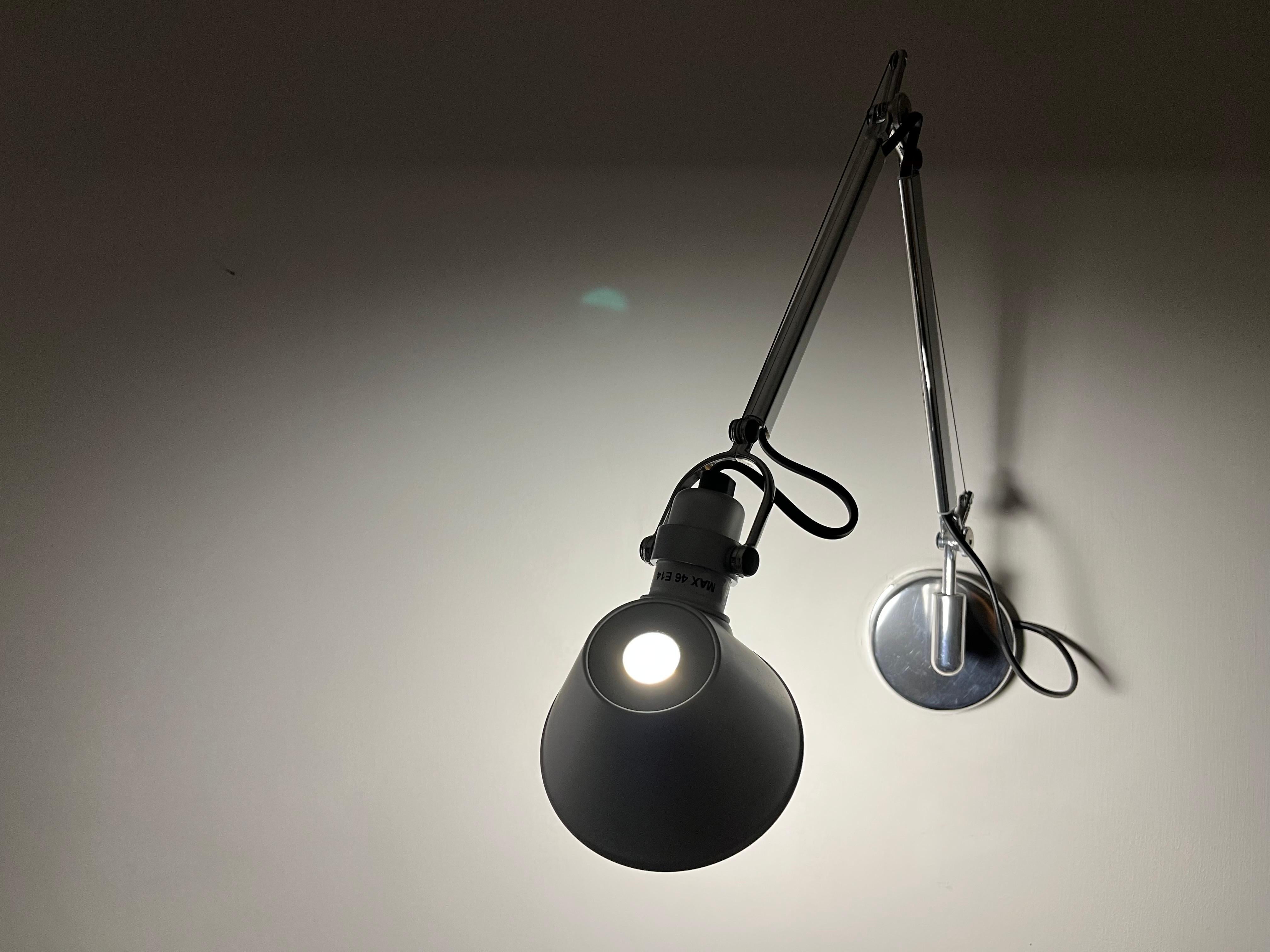 Artemide Micro Silver Coppia Lampade da muro 200/220 V For Sale 3