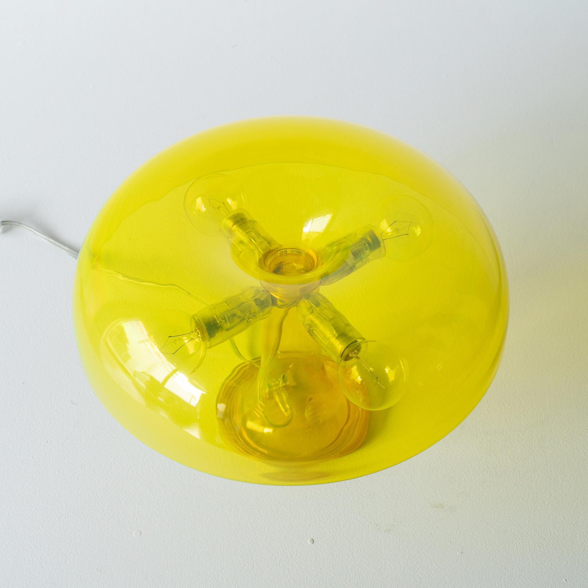 Space Age Artemide Nessino Giancarlo Mattioli transparent yellow Y2K design For Sale
