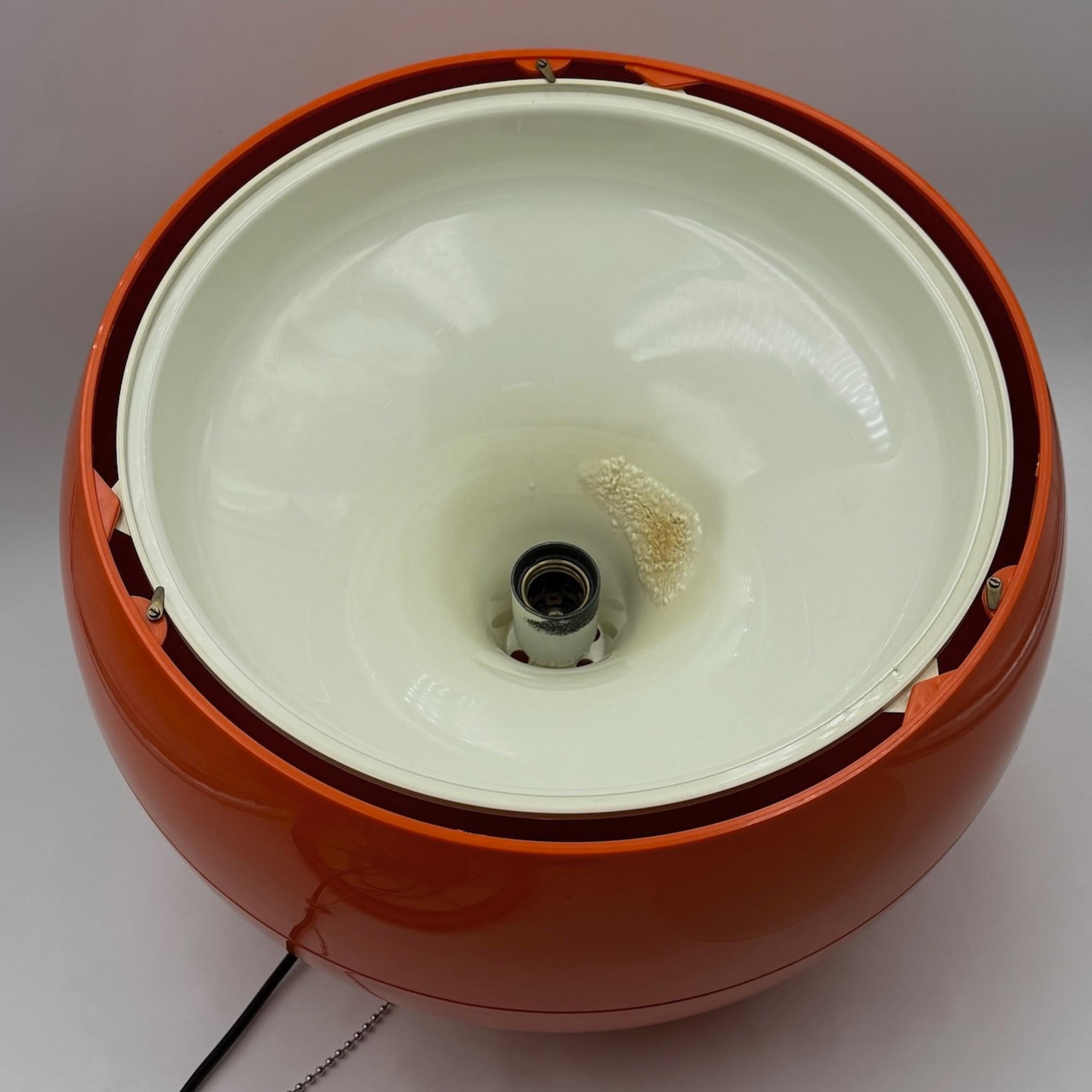 Artemide 'Pallade' Orange Hanging Lamp by Studio Tetrarch - Italian Design Icon For Sale 6