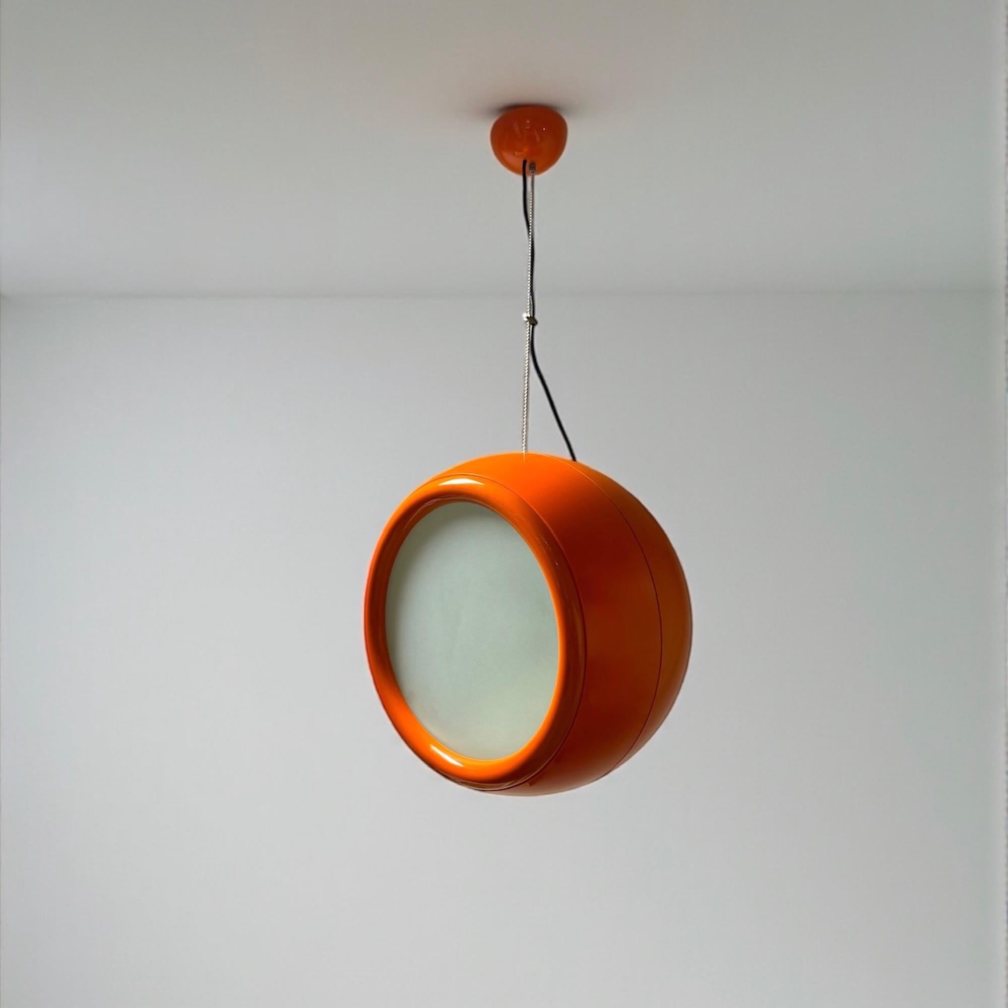 Artemide 'Pallade' Orange Hanging Lamp by Studio Tetrarch - Italian Design Icon For Sale 8