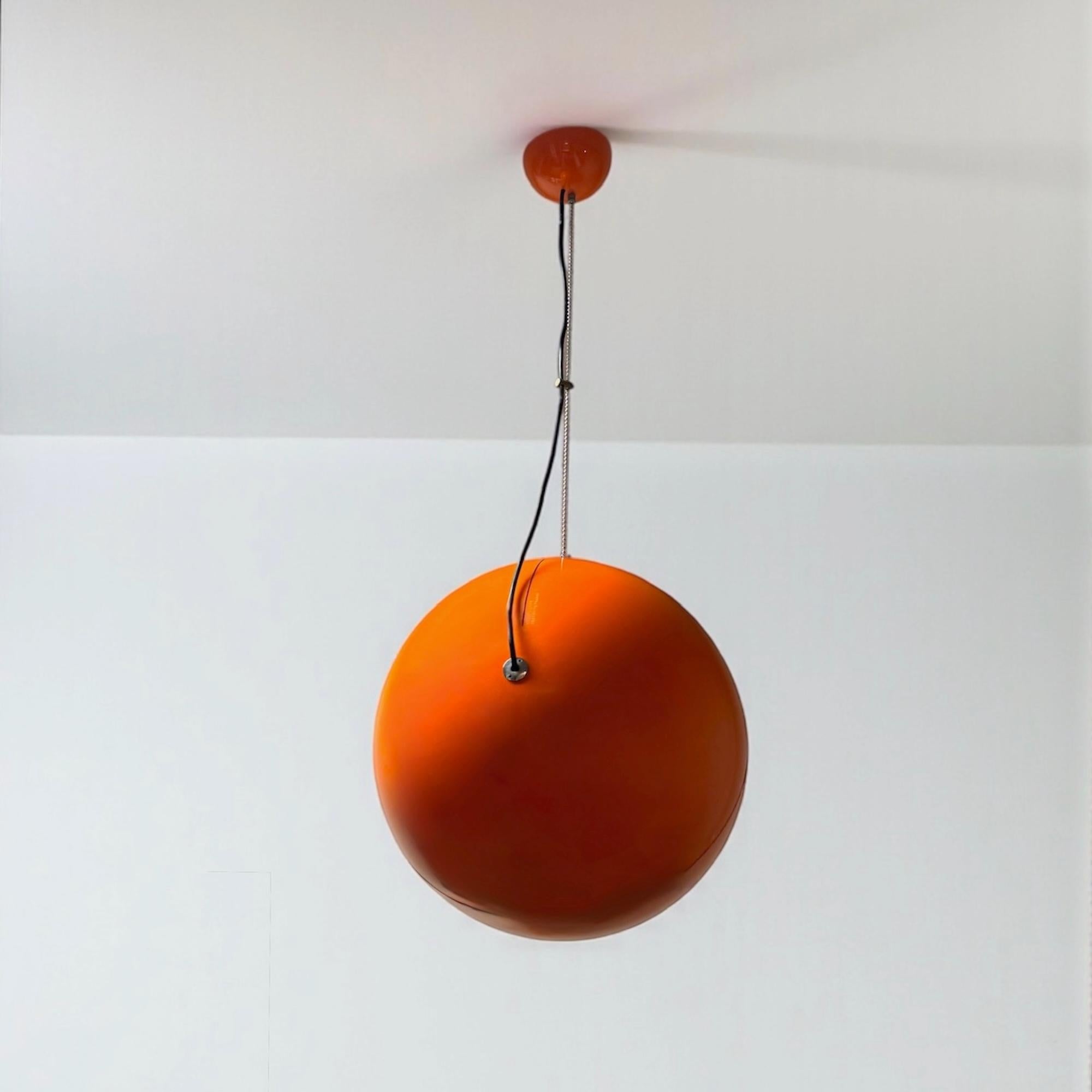 Artemide 'Pallade' Orange Hanging Lamp by Studio Tetrarch - Italian Design Icon For Sale 1