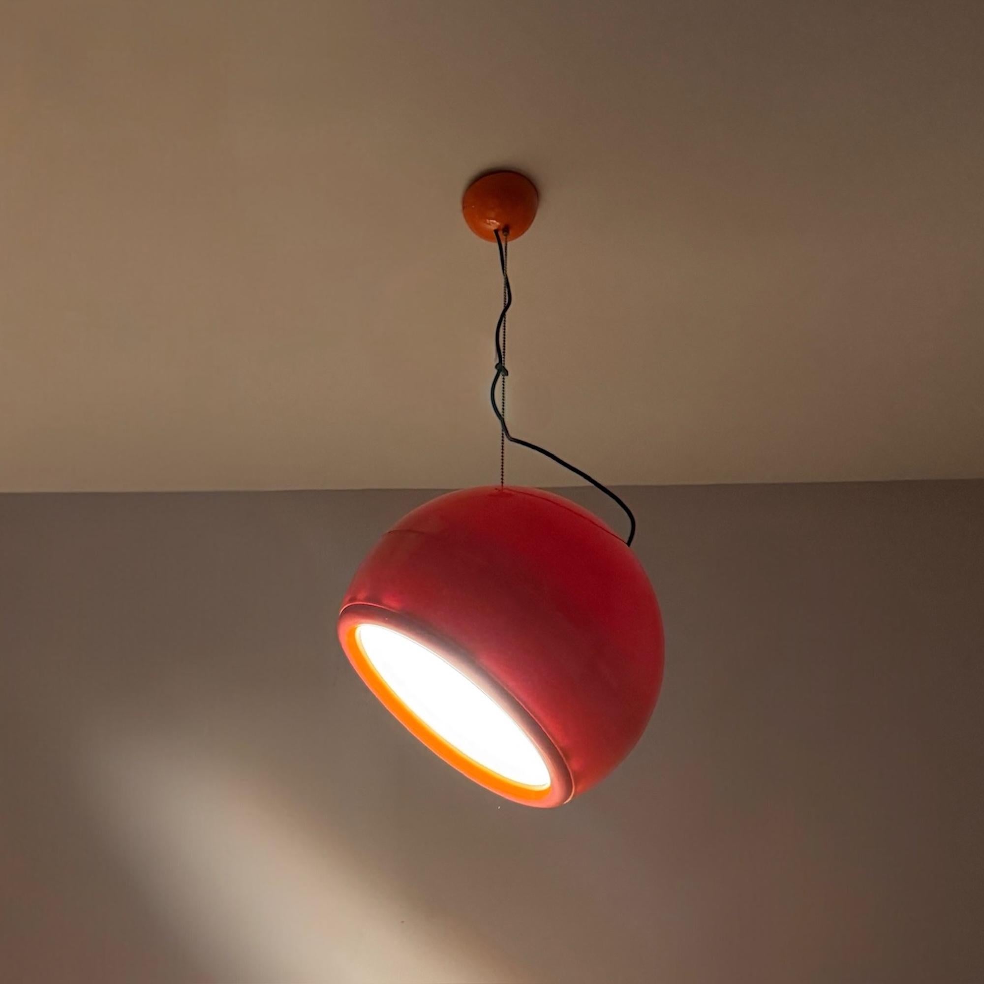 Artemide 'Pallade' Orange Hanging Lamp by Studio Tetrarch - Italian Design Icon For Sale 3