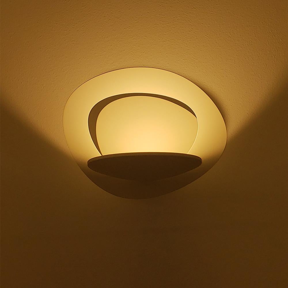 Italian Artemide Pirce Micro Dimmable Led Wall Light by Giuseppe Maurizio Scutellà For Sale