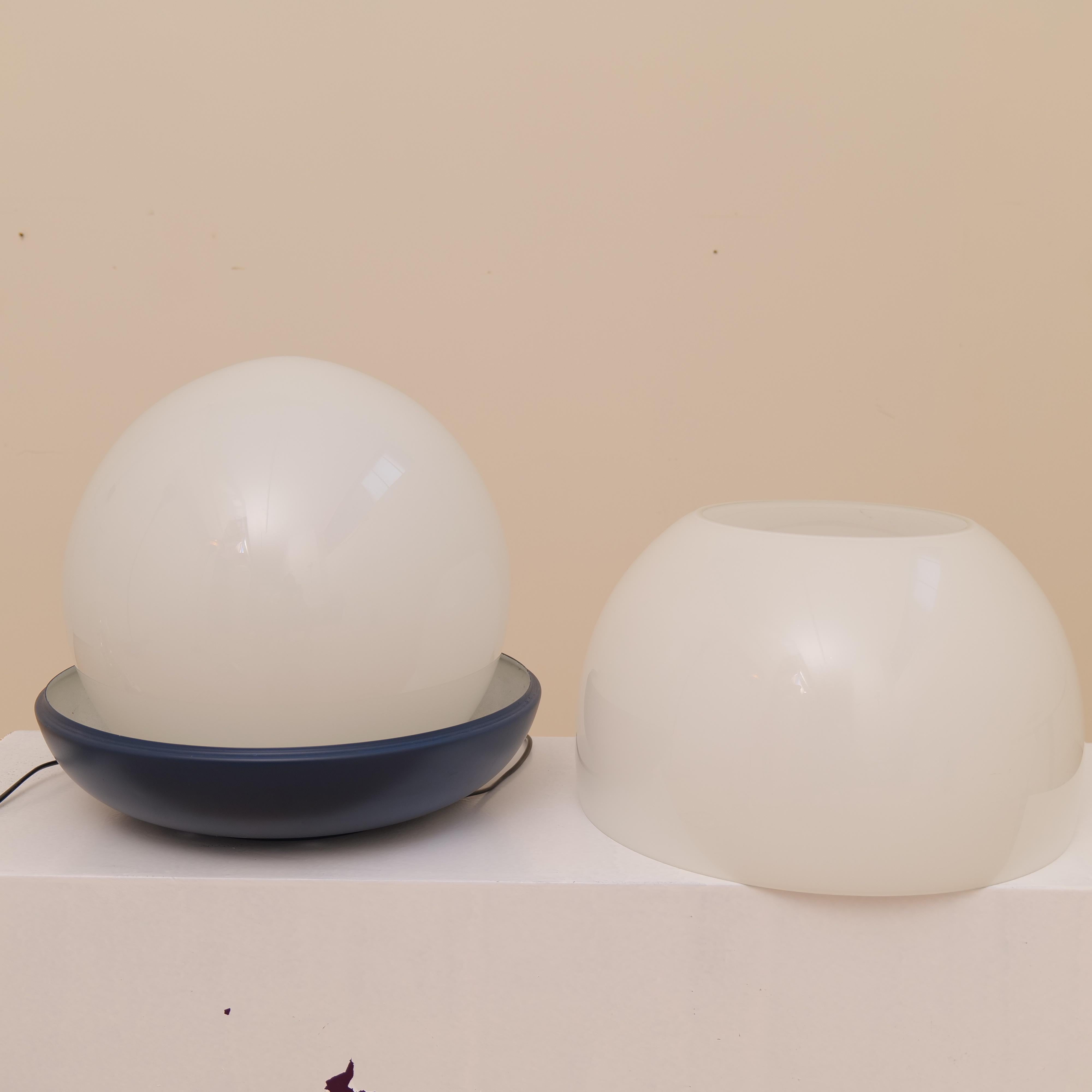 Artemide Platea lamp by Leonardo Ferrari & Franco Mazzucchelli In Good Condition For Sale In Saarbrücken, DE