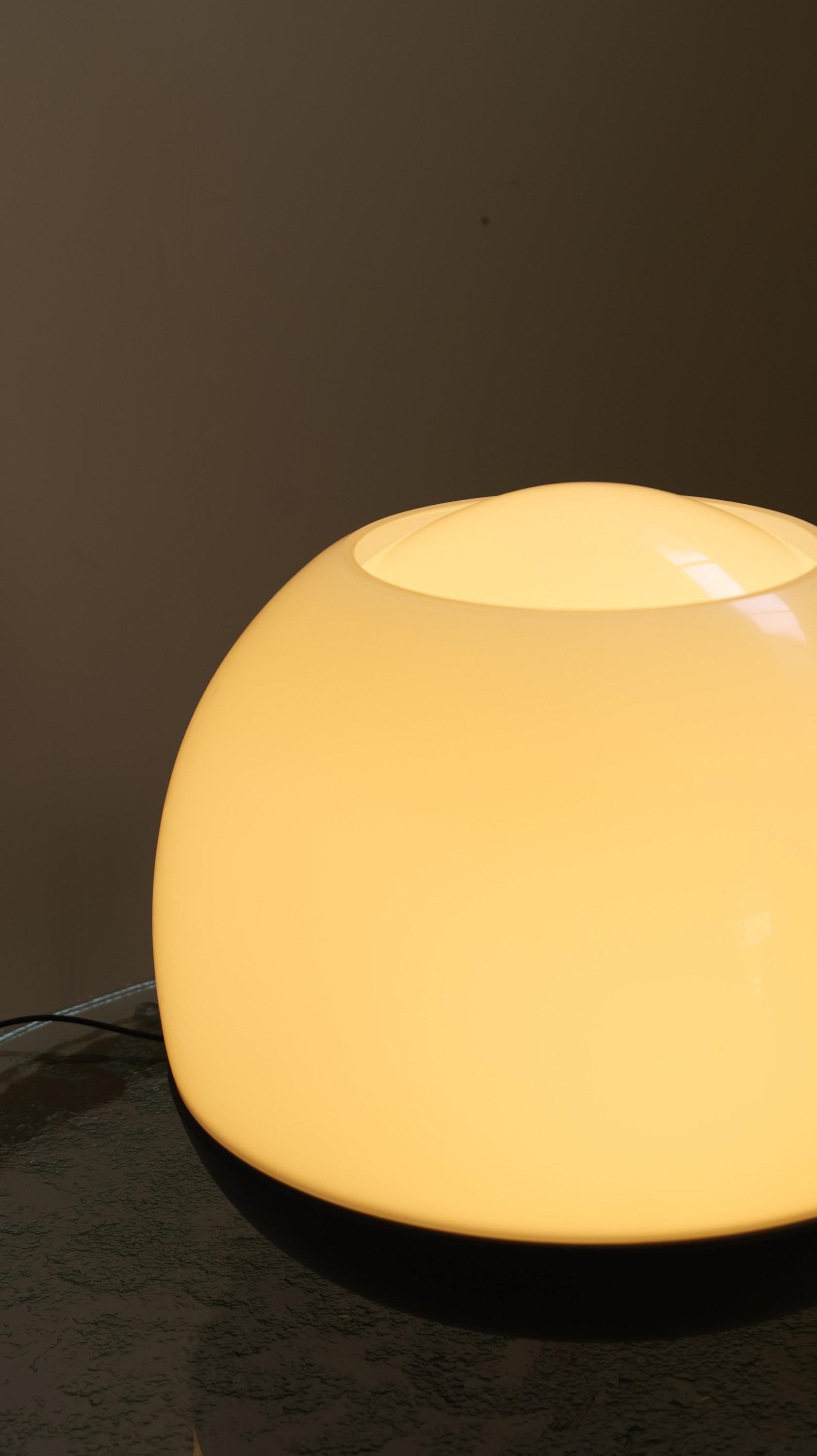 Artemide Platea lamp by Leonardo Ferrari & Franco Mazzucchelli For Sale 1