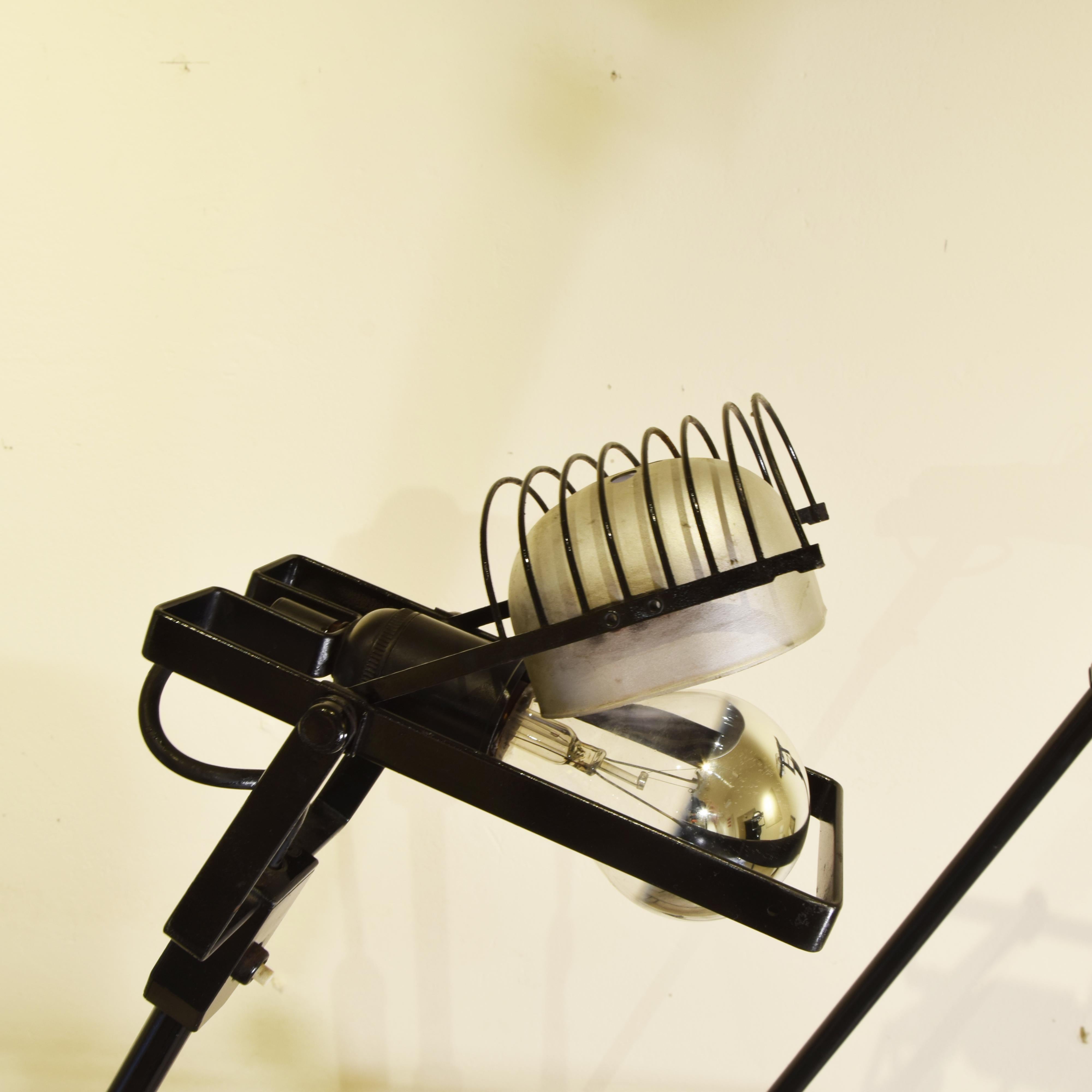 Artemide set of tree desk lamp Sintesi 1970s For Sale 5