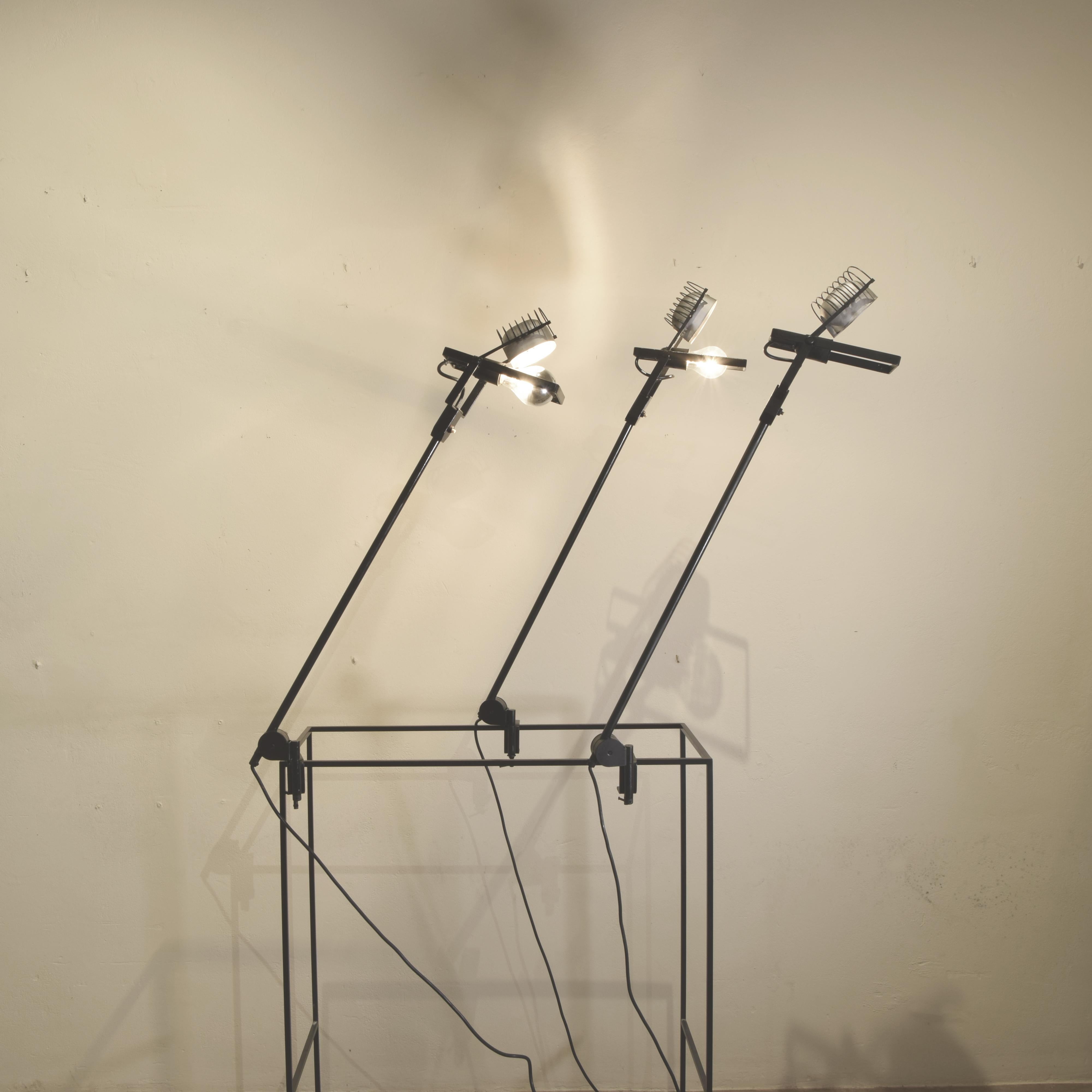 Artemide set of tree desk lamp Sintesi 1970s In Good Condition For Sale In bari, IT