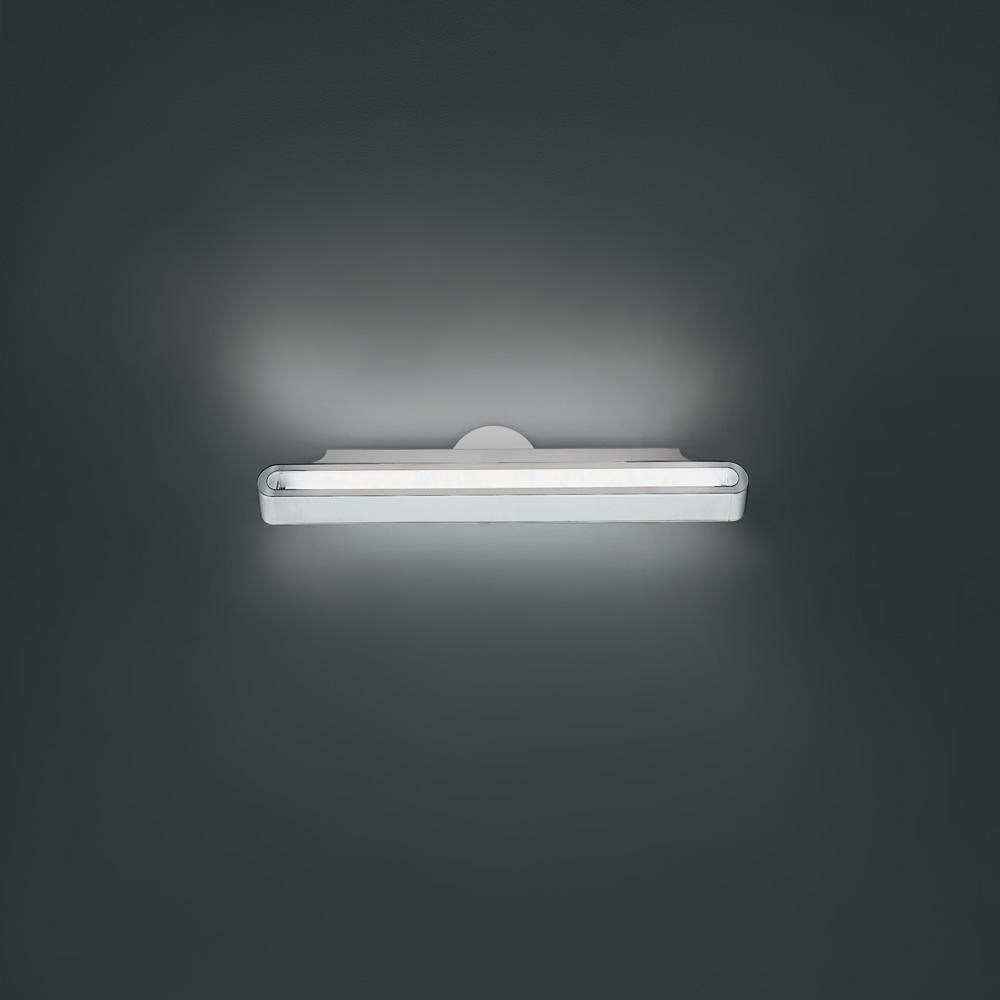 Talo’s sleek aluminium body complements any interior with a subtle contemporary touch, whether residential or commercial. Its wide variety of sizes makes it perfect for almost any lighting need, providing either direct and indirect energy-efficient