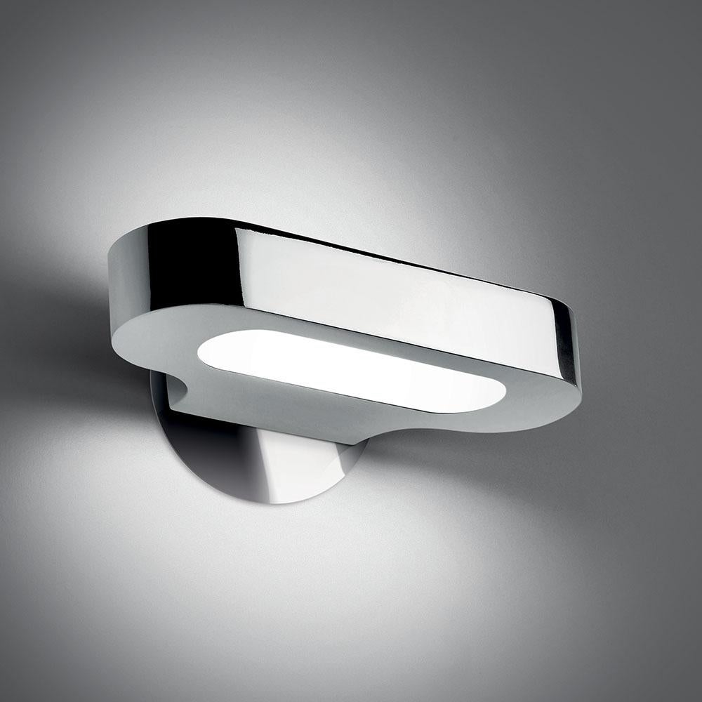 Talo’s sleek aluminium body complements any interior with a subtle contemporary touch, whether residential or commercial. Its wide variety of sizes makes it perfect for almost any lighting need, providing both direct and indirect energy-efficient