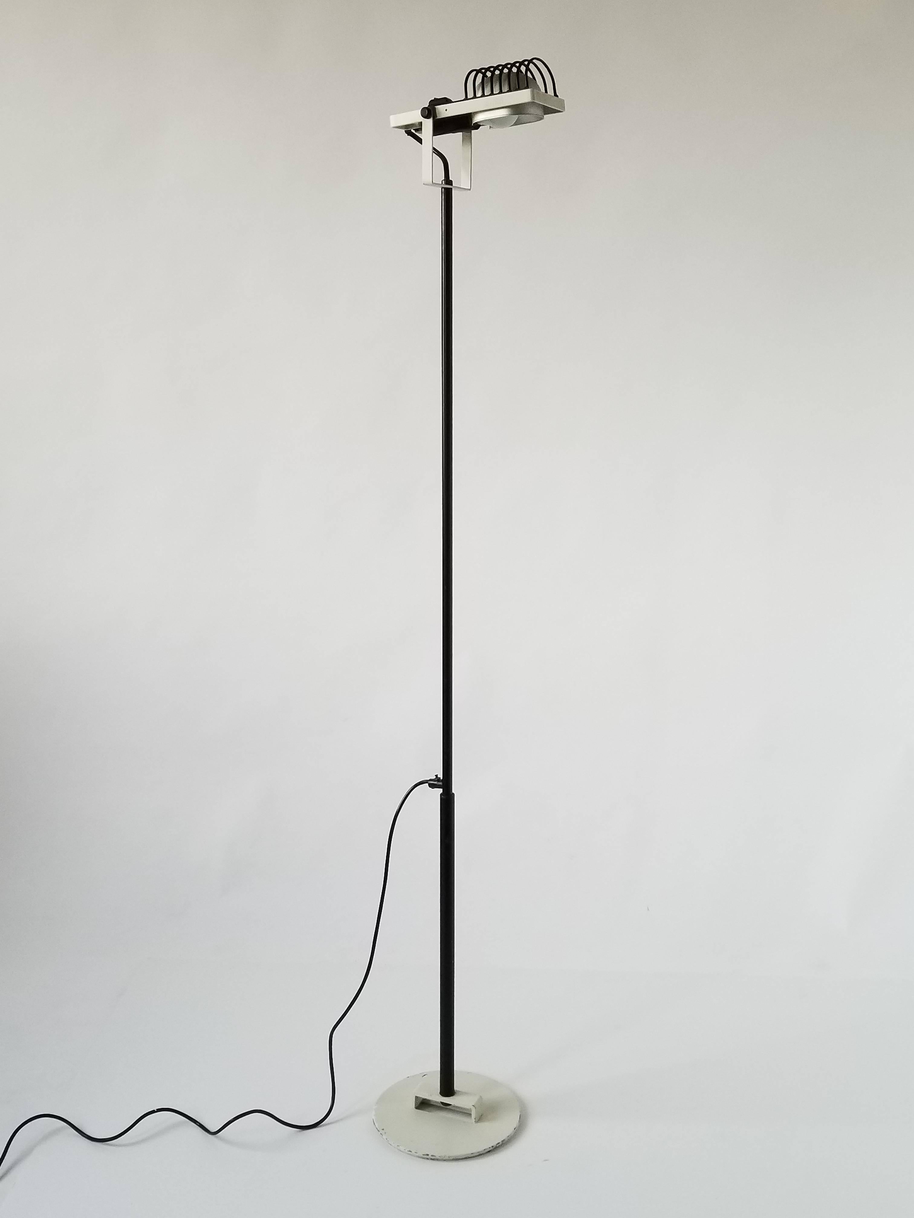 Artemide Terra Sintesi Telescopic Floor Lamp First Edition, 1970s, Italy In Good Condition In St- Leonard, Quebec