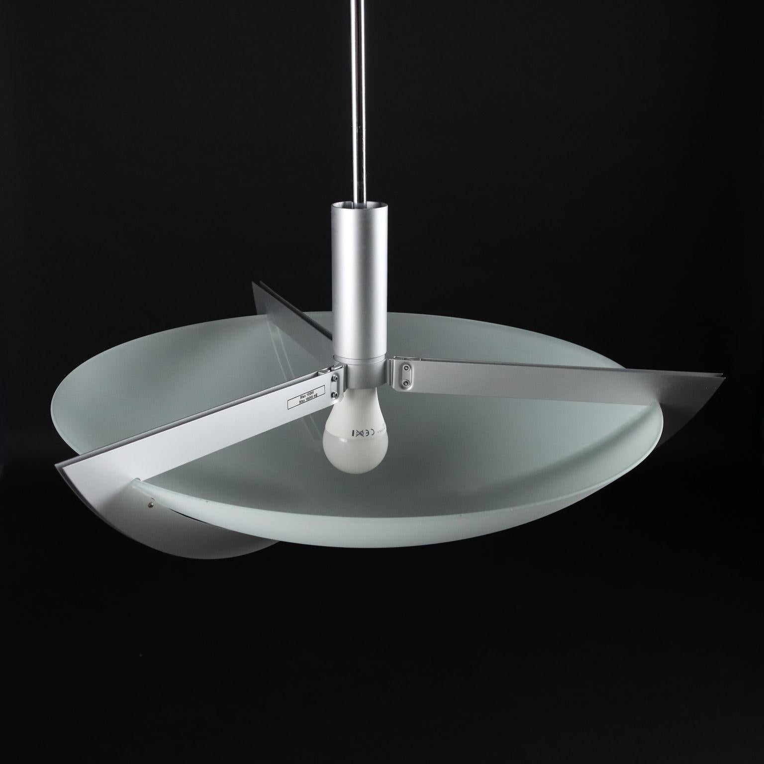 Italiano Artemide Timete 53 Lampada in metallo cromato, Italia, anni '90