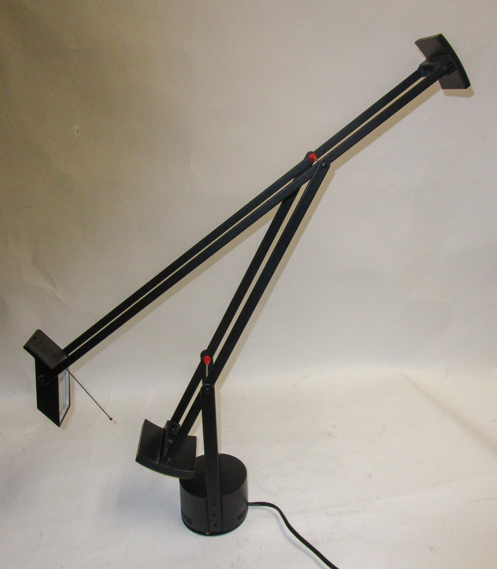 The Tizio lamp is a true Classic of modern design and icon of contemporary lighting. Designed by Richard Sapper for Artemide in 1972, it is built with two counterweights to allow the user to direct the light where needed, the lamp adjusts with a