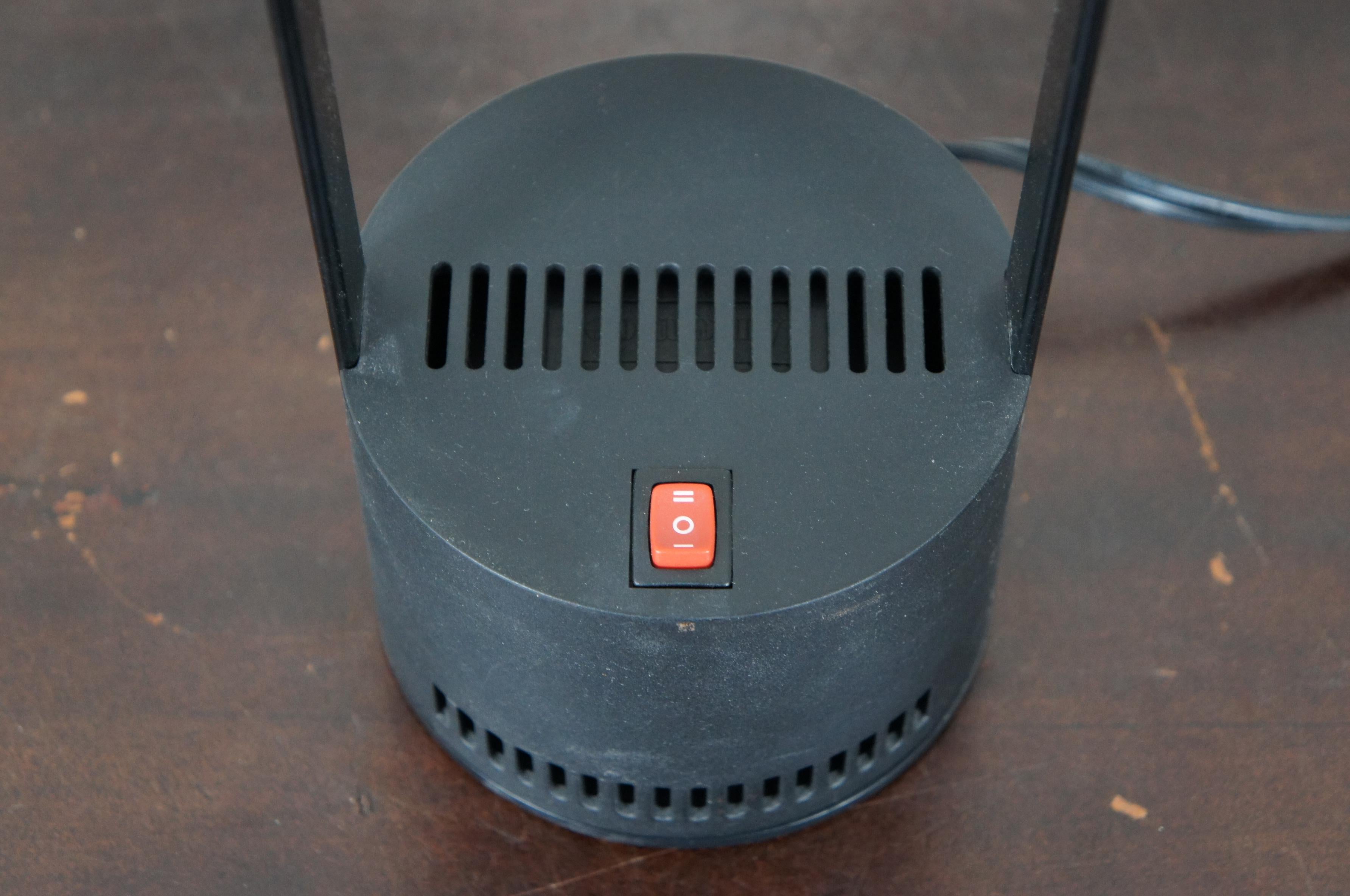 20th Century Artemide Tizio Richard Sapper Italian Swivel Table Desk Reading Lamp MCM