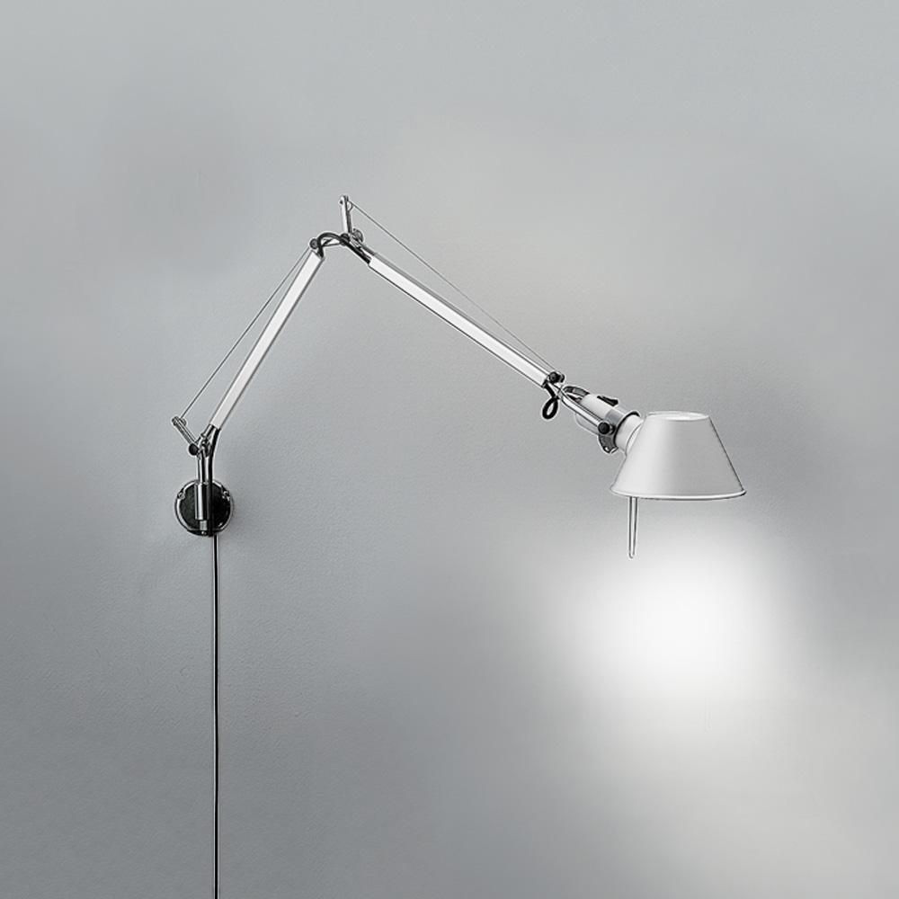 Moderne Lampe blanche classique Artemide Tolomeo par Michele De Lucchi & Giancarlo Fassina en vente
