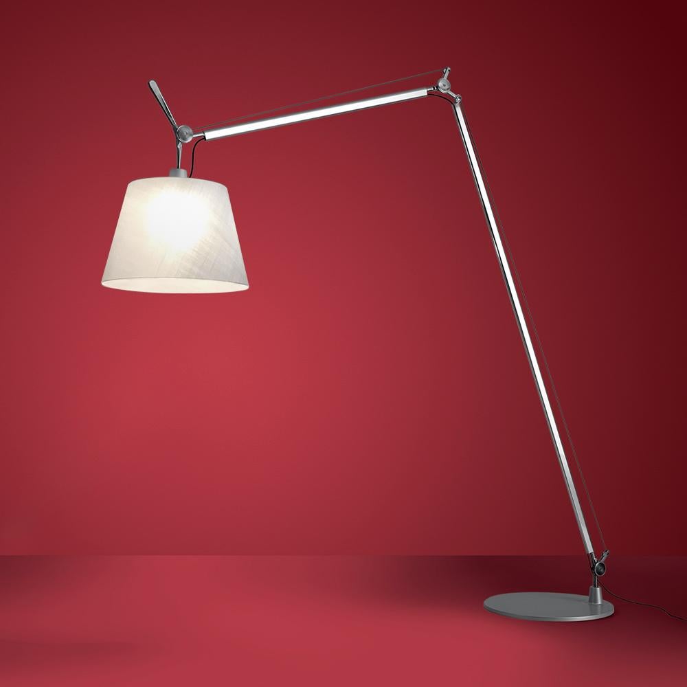 Tolomeo lamp was made to go everywhere, stay everywhere, work everywhere. Now on its 30th anniversary we know it will never become old. 
Even in the future it will go everywhere, stay everywhere, work everywhere, forever!“ Michele De