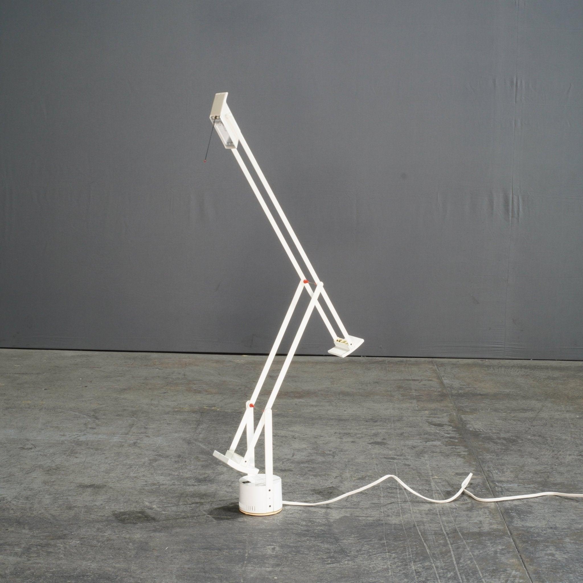 Artemide Weiße Tizio-Lampe von Richard Sapper (Italienisch)