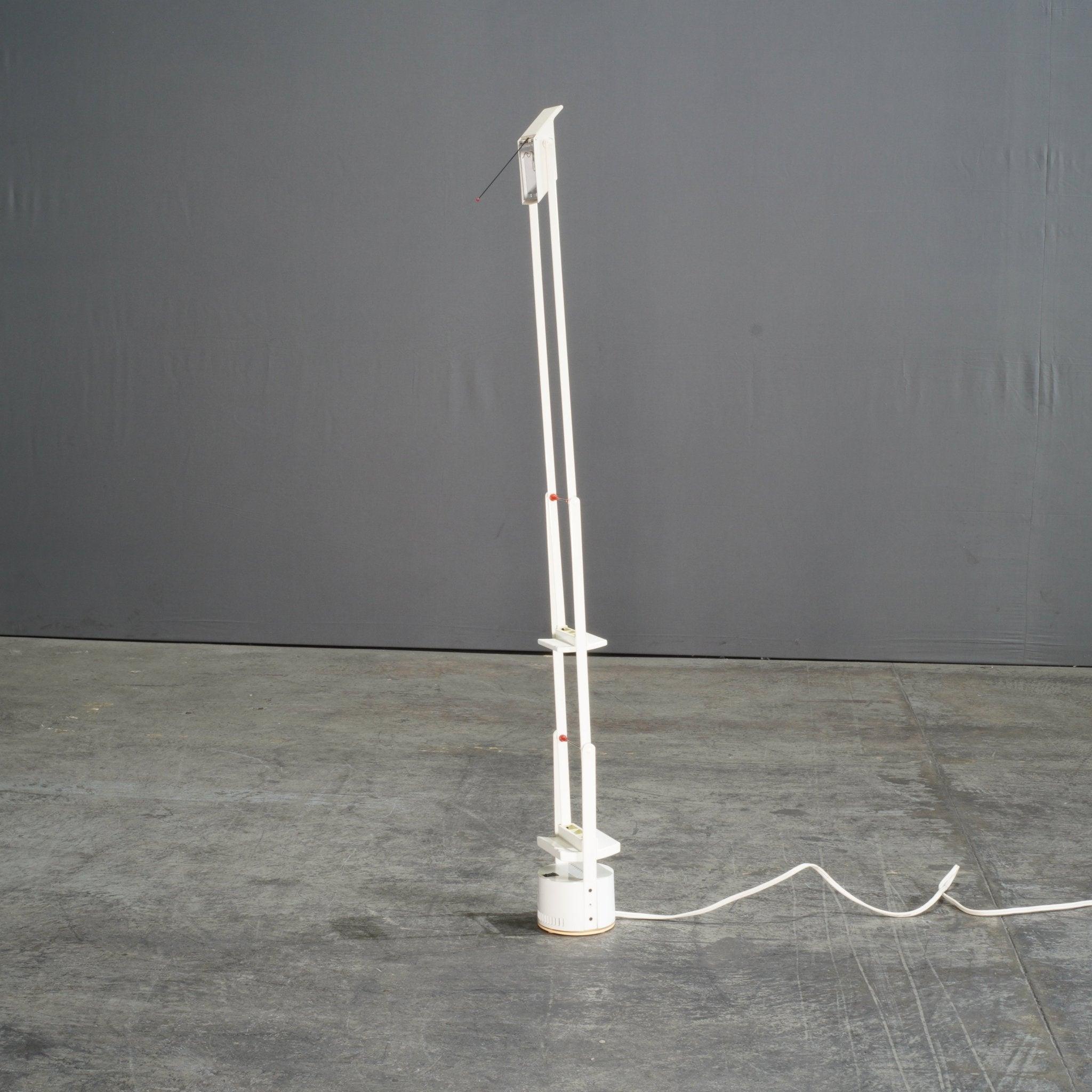 Artemide Weiße Tizio-Lampe von Richard Sapper 1