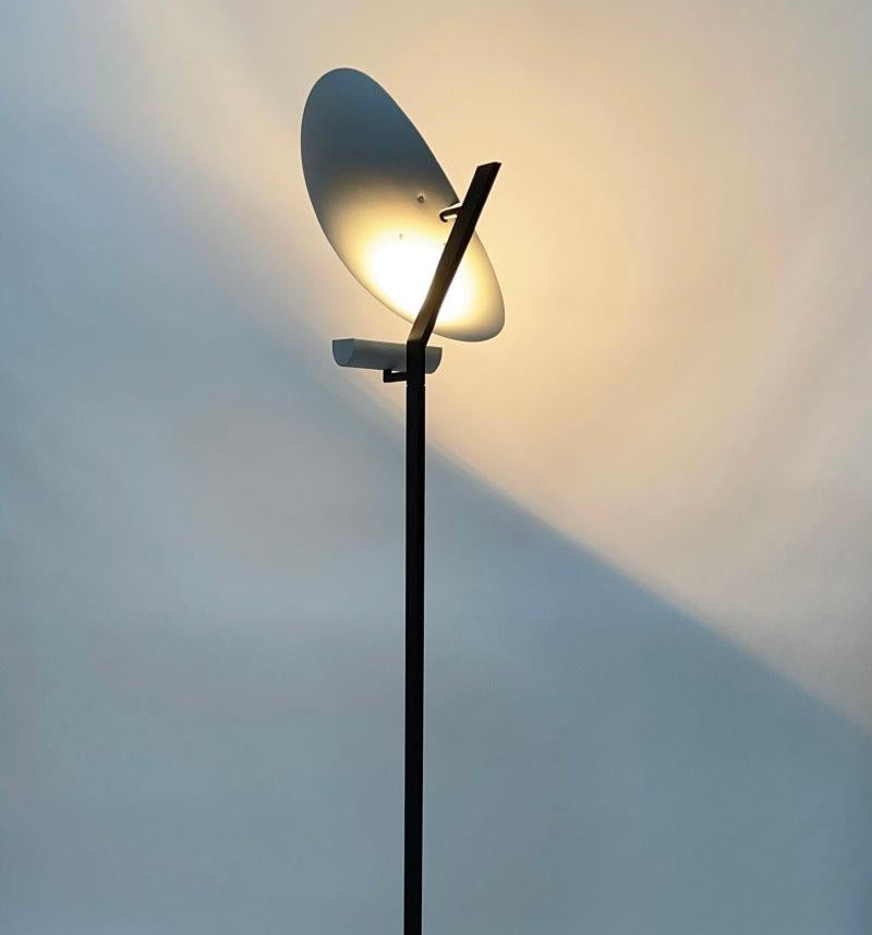 Lampadaire Artemide « Zen » d'Ernesto Gismondi Bon état - En vente à Delft, NL