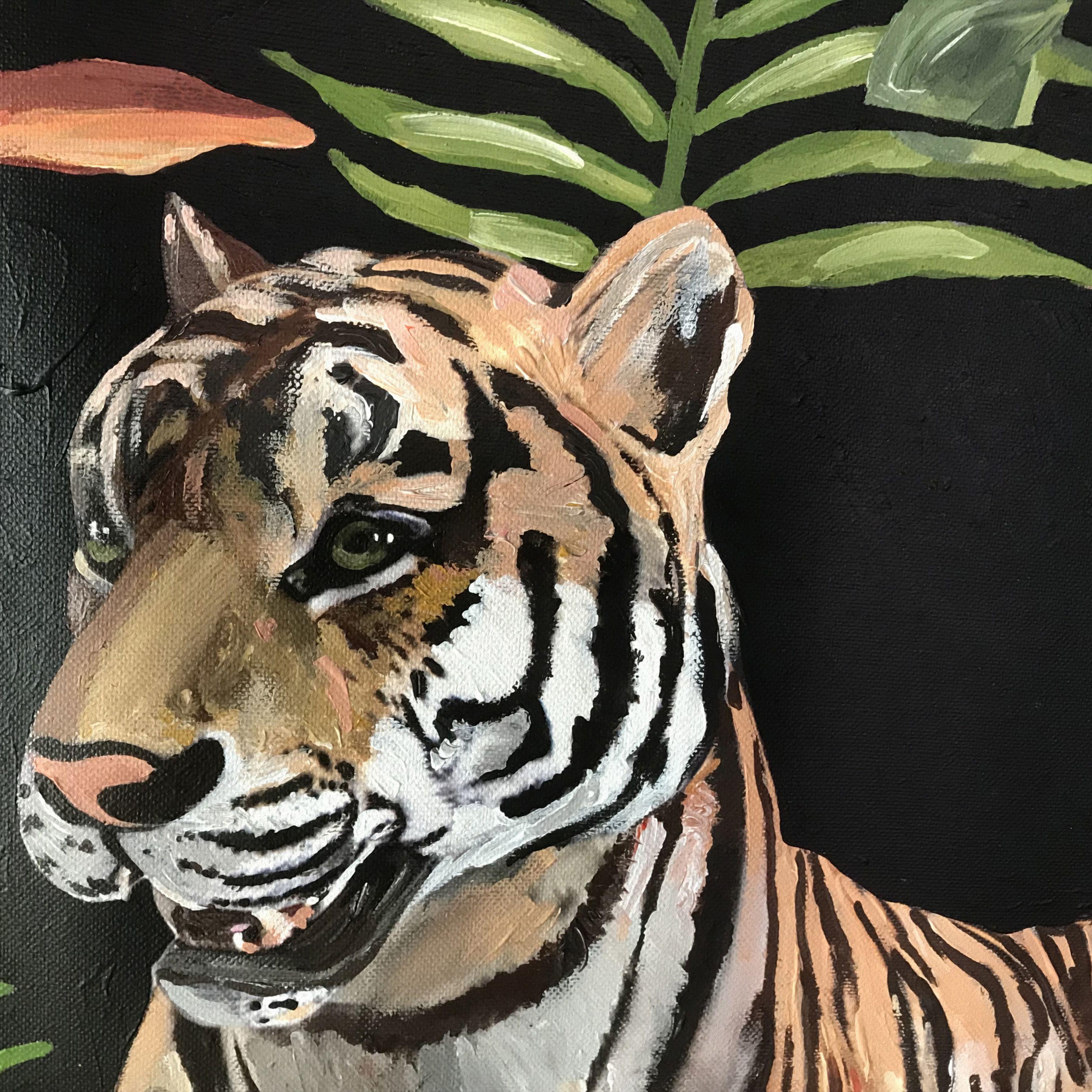 La Giungla ha incuriosito le persone per decenni, offrendo un sogno di fuga dalla realtà umile verso un regno selvaggio e allo stesso tempo incantevole.    Stile Art-Deco, sentimenti tropicali ispirati alla natura. Two Tigers è un pezzo autentico,