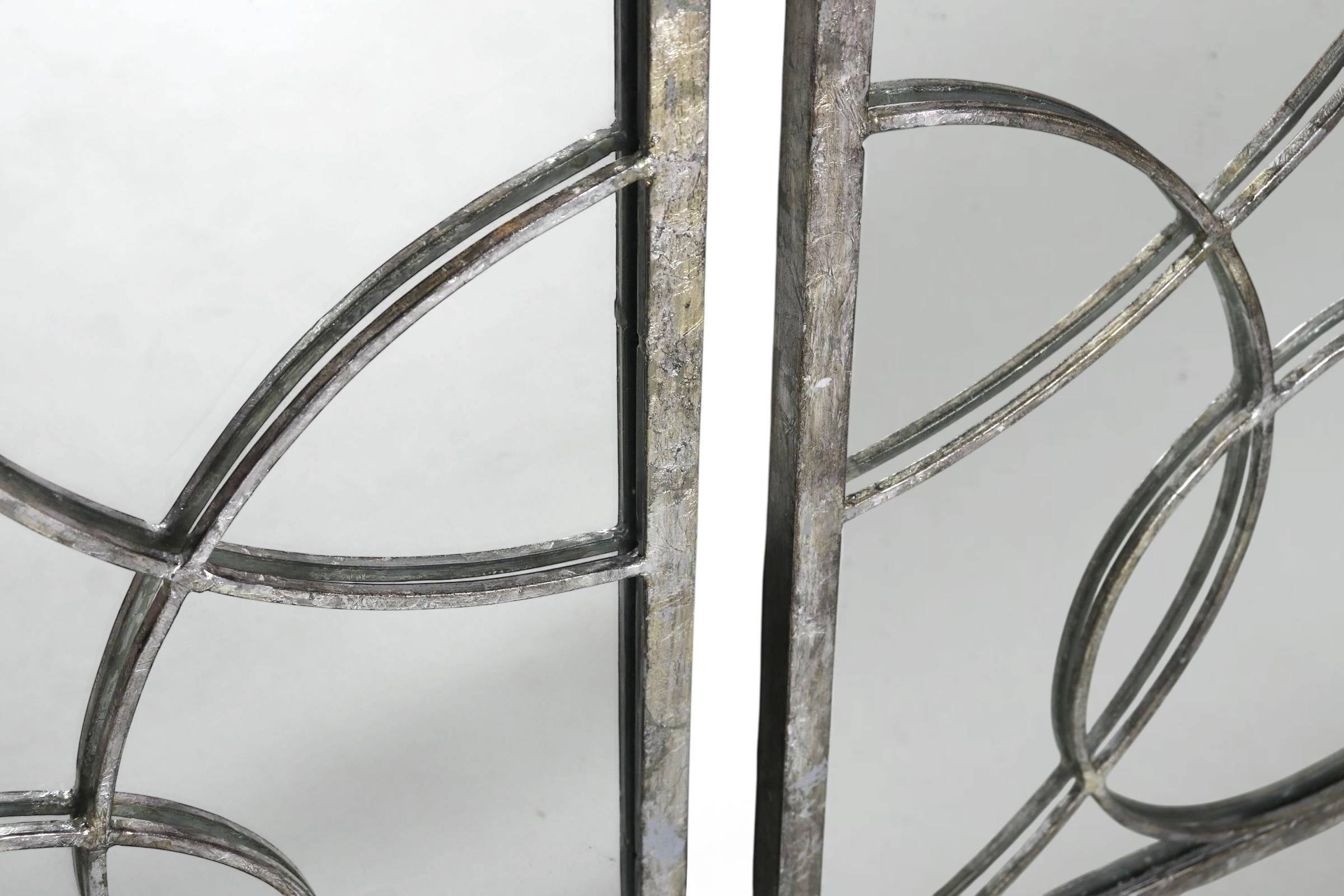 Arteriors Home Miroirs muraux en fer à feuilles d'argent, lot de 3 Bon état - En vente à Bradenton, FL