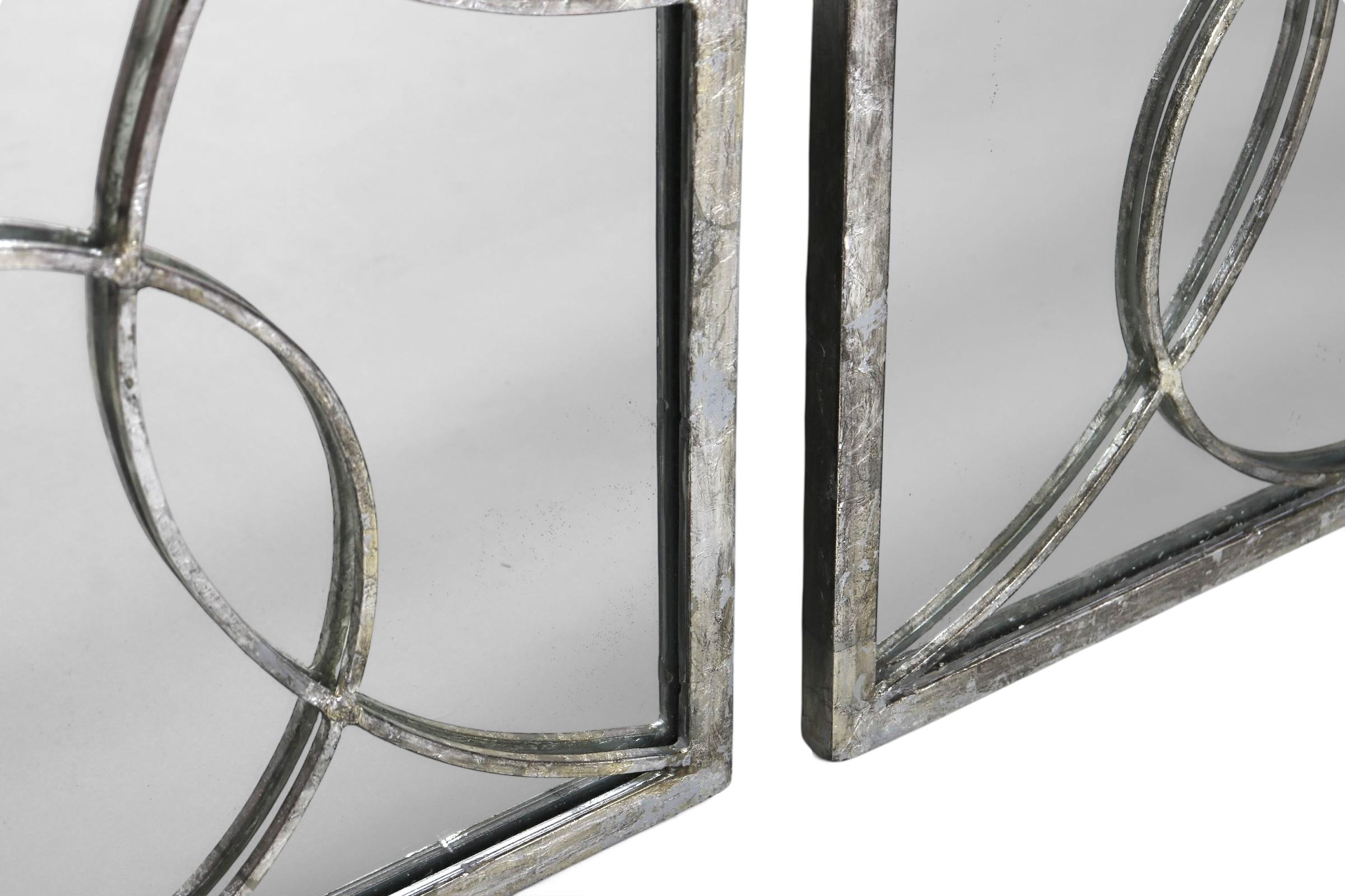XXIe siècle et contemporain Arteriors Home Miroirs muraux en fer à feuilles d'argent, lot de 3 en vente