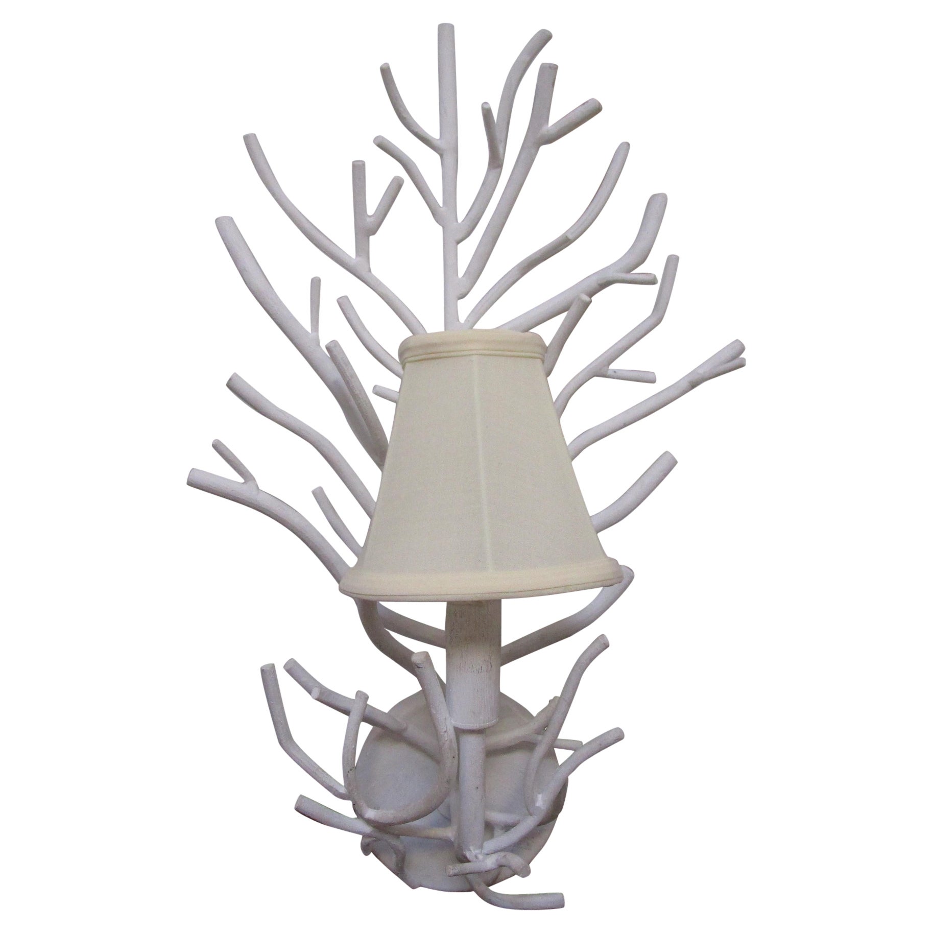 Arteriors White Twig, applique à effet faux corail en vente