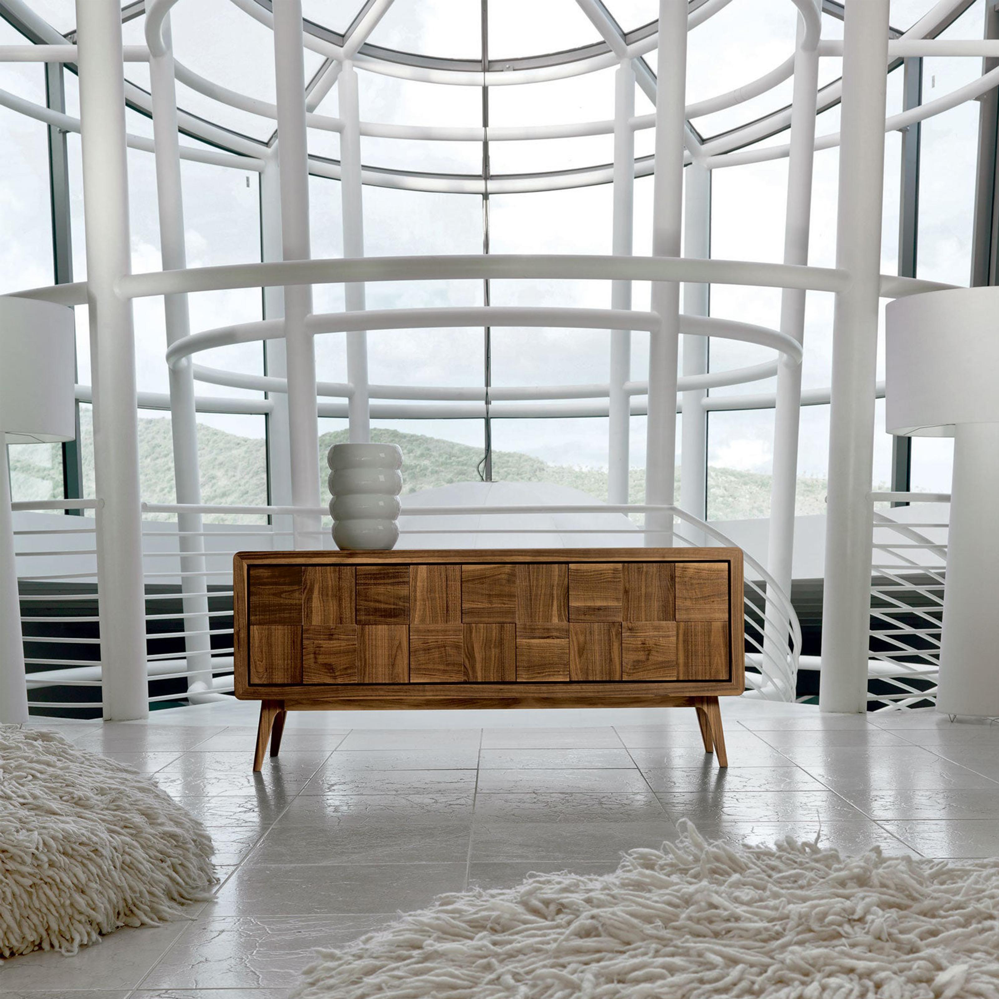 Artes Quadro Solid Wood Sideboard, Walnut Natural Finish, Contemporary In New Condition For Sale In Cadeglioppi de Oppeano, VR
