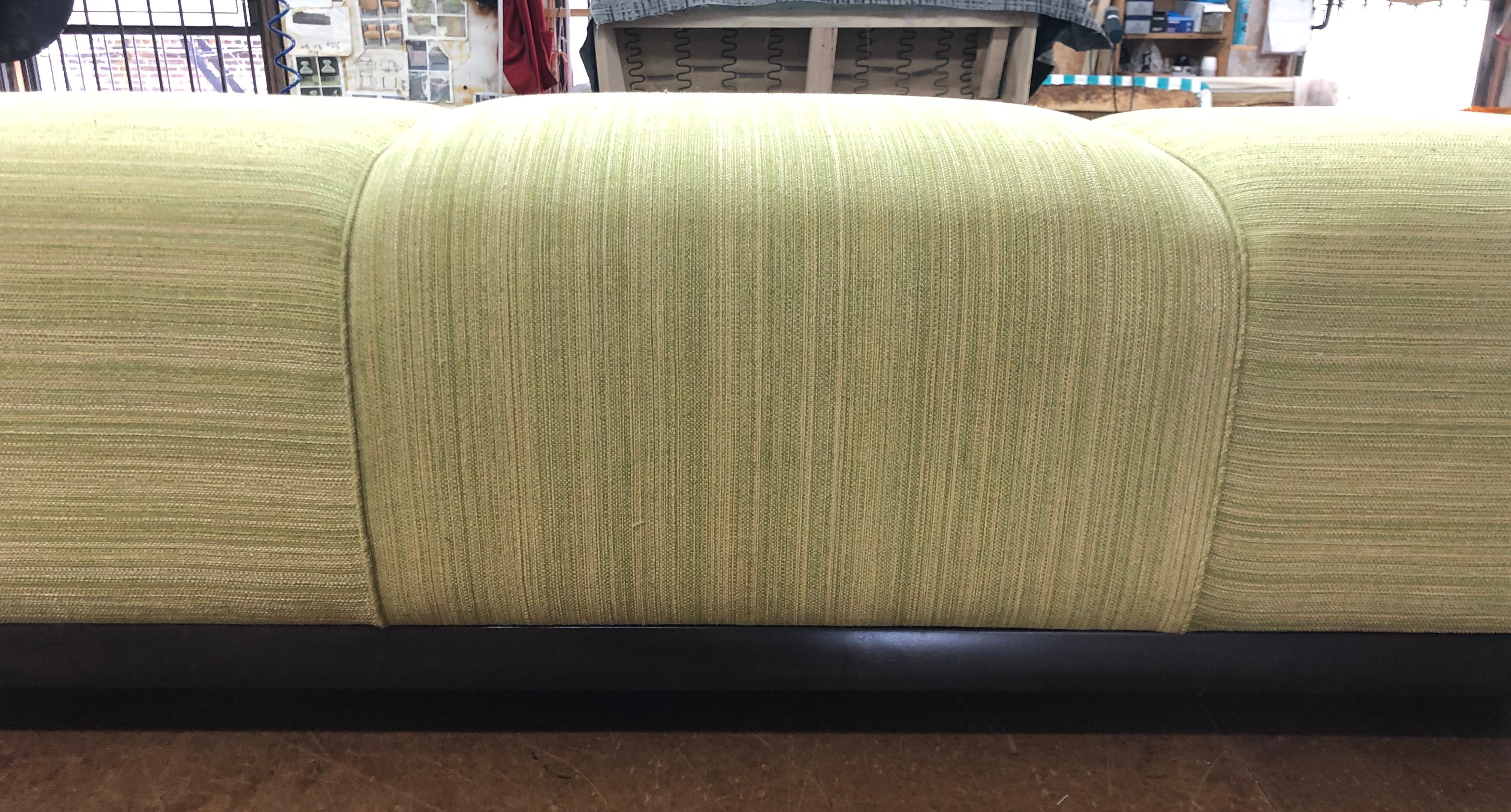 Artfully Detailed Bench in an Apple Green and White Striae Fabric In Excellent Condition For Sale In Bronx, NY