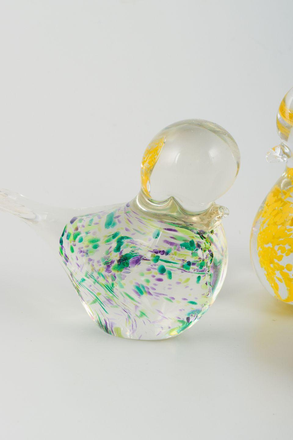 I PRODOTTI USATI SONO ESENTI DA TARIFFE DI IMPORTAZIONE PER I CLIENTI STATUNITENSI, BRITANNICI, AUSTRALIANI E CANADESI.   
PERTANTO, AL TUO ACQUISTO NON SI APPLICHERANNO TARIFFE DI IMPORTAZIONE. 

Artglass Team, Finlandia, tre figure di uccelli in
