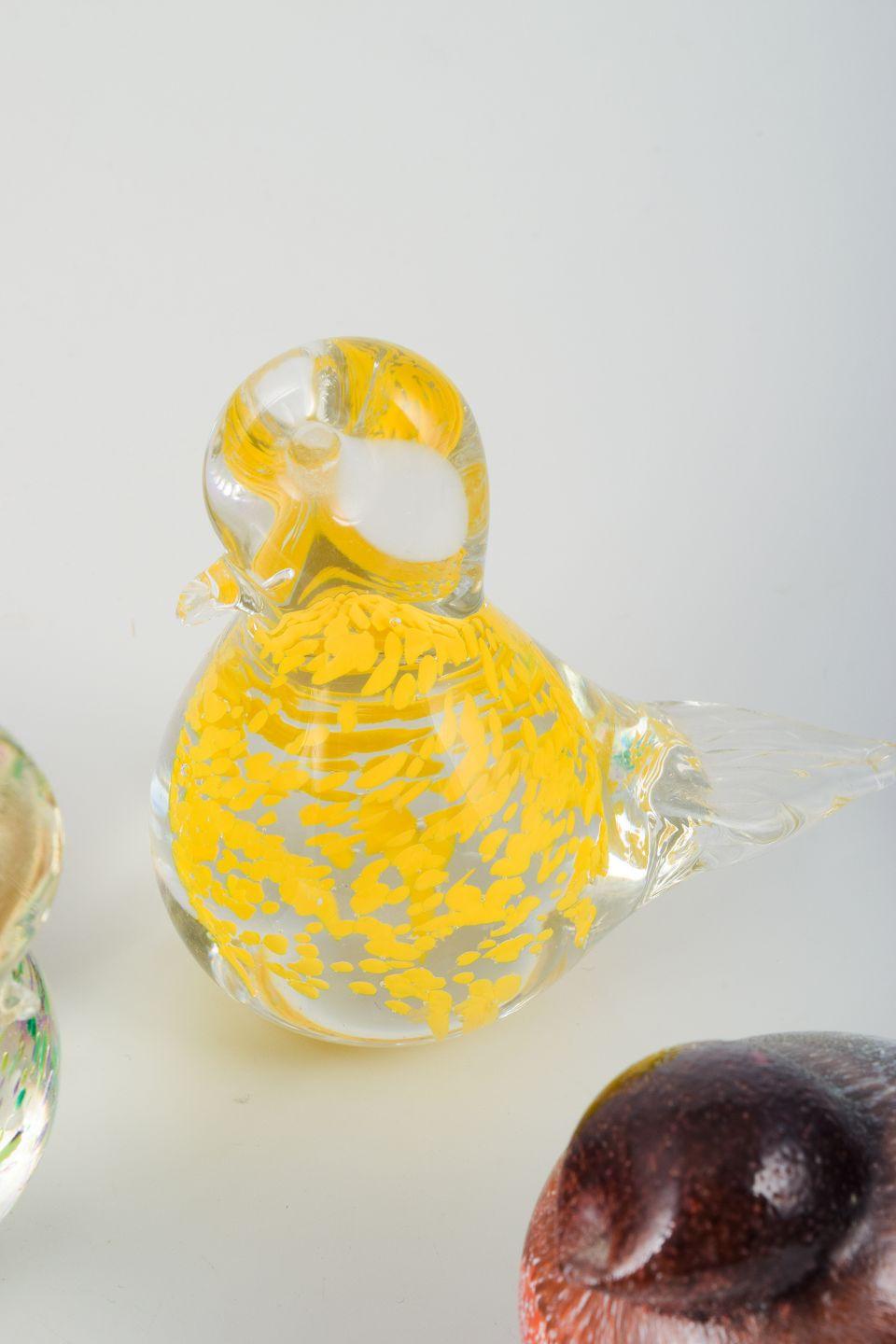 Finlandese Artglass Team, Finlandia. Tre figure di uccelli in vetro artistico. 1980s. in vendita