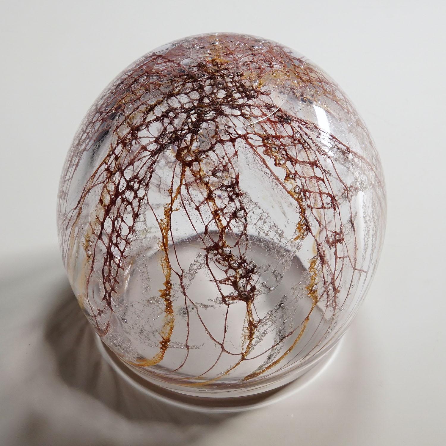 Glaskunst-Vase mit Sjogras von Goran Stroemgren für Art Glassworks Urshult Schweden (Schwedisch) im Angebot