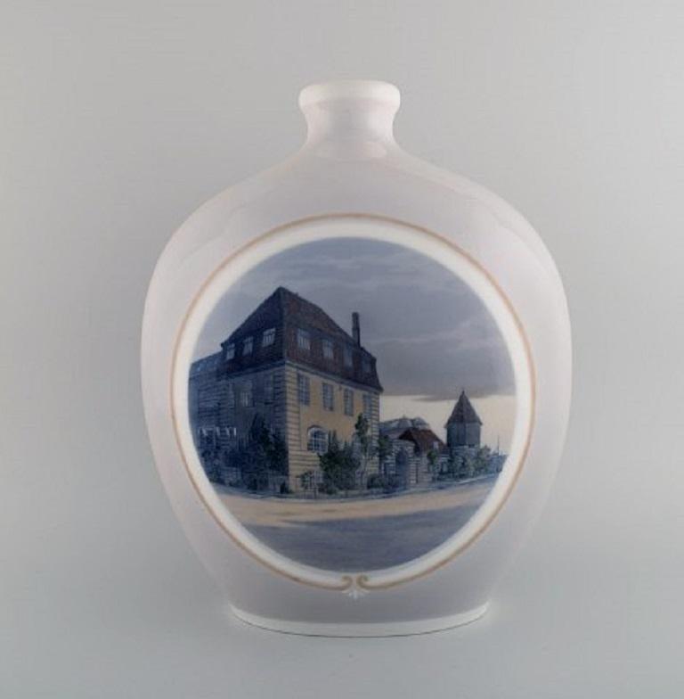 Art Deco Arthur Boesen for Royal Copenhagen, Large Unique Vase in Hand Painted Porcelain For Sale