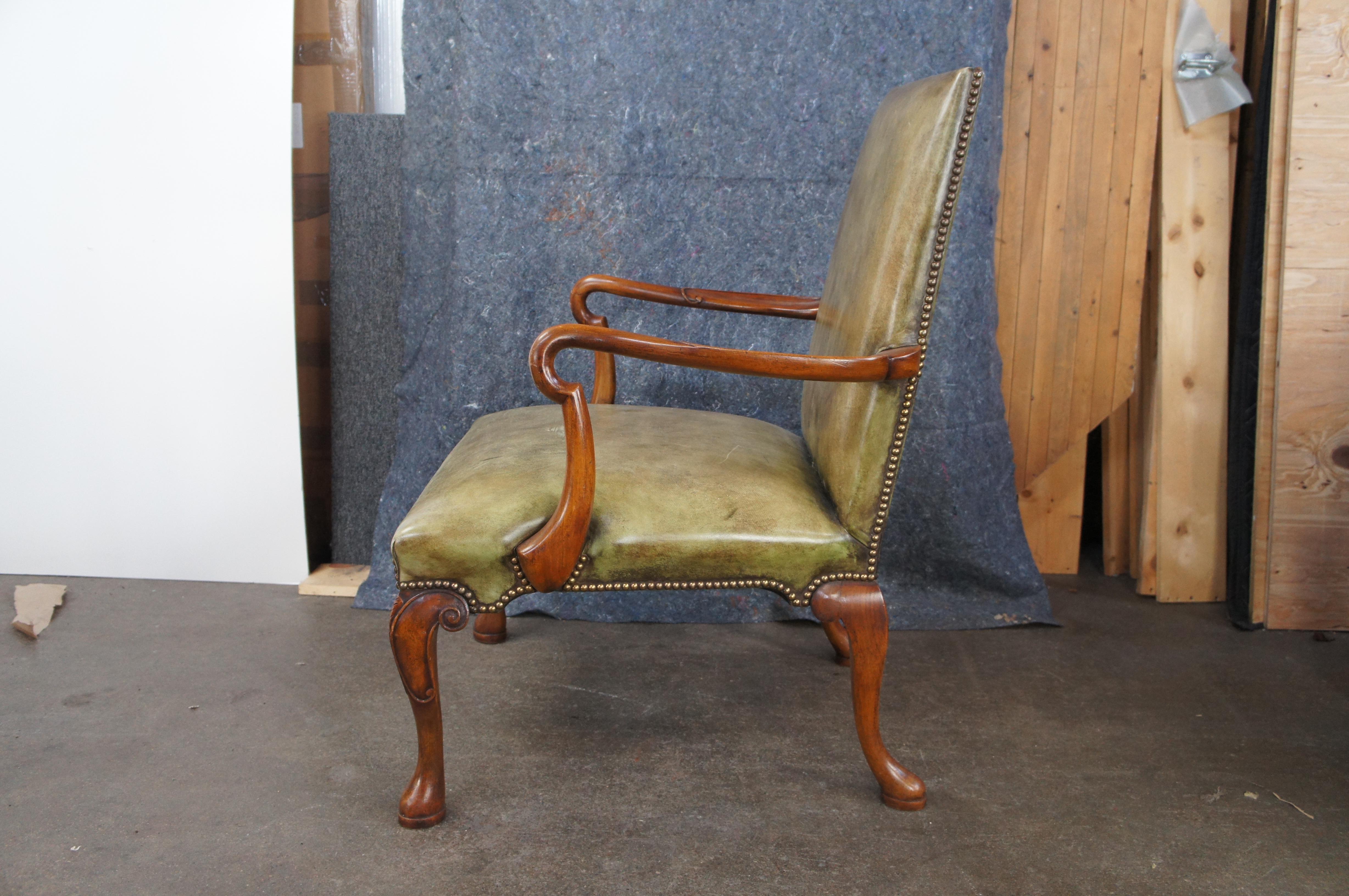 Arthur Brett Englischer Gooseneck-Sessel aus Mahagoni und grünem Leder im georgianischen Stil im Angebot 2