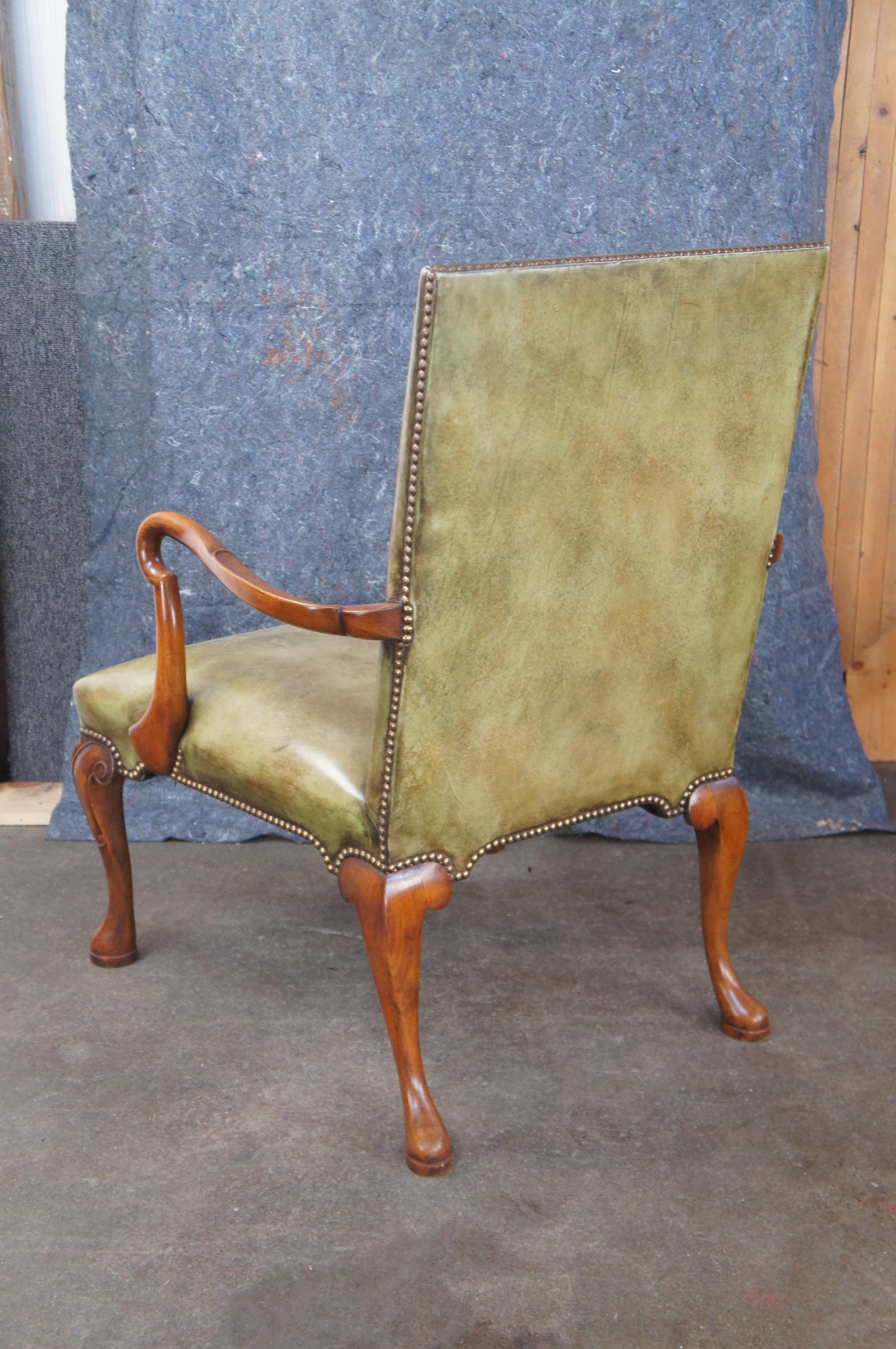 Arthur Brett Englischer Gooseneck-Sessel aus Mahagoni und grünem Leder im georgianischen Stil im Angebot 3