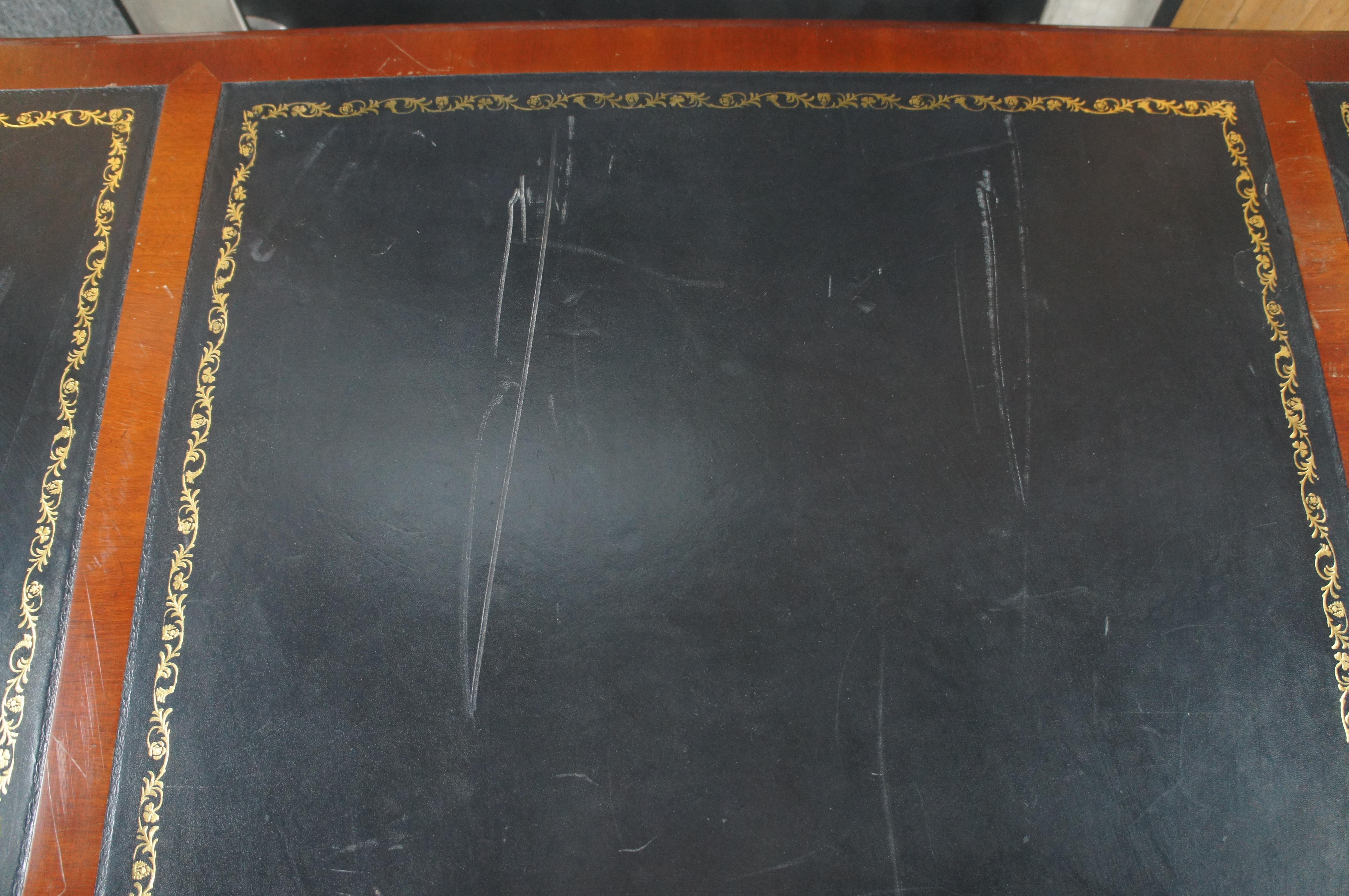 Cuir Arthur Brett English Traditional Mahogany Tooled Leather Top Executive Desk 72
