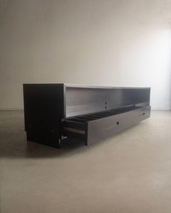 Buffet à tiroirs en bois ébénisé « Arthur Casas », Brésil, 1998