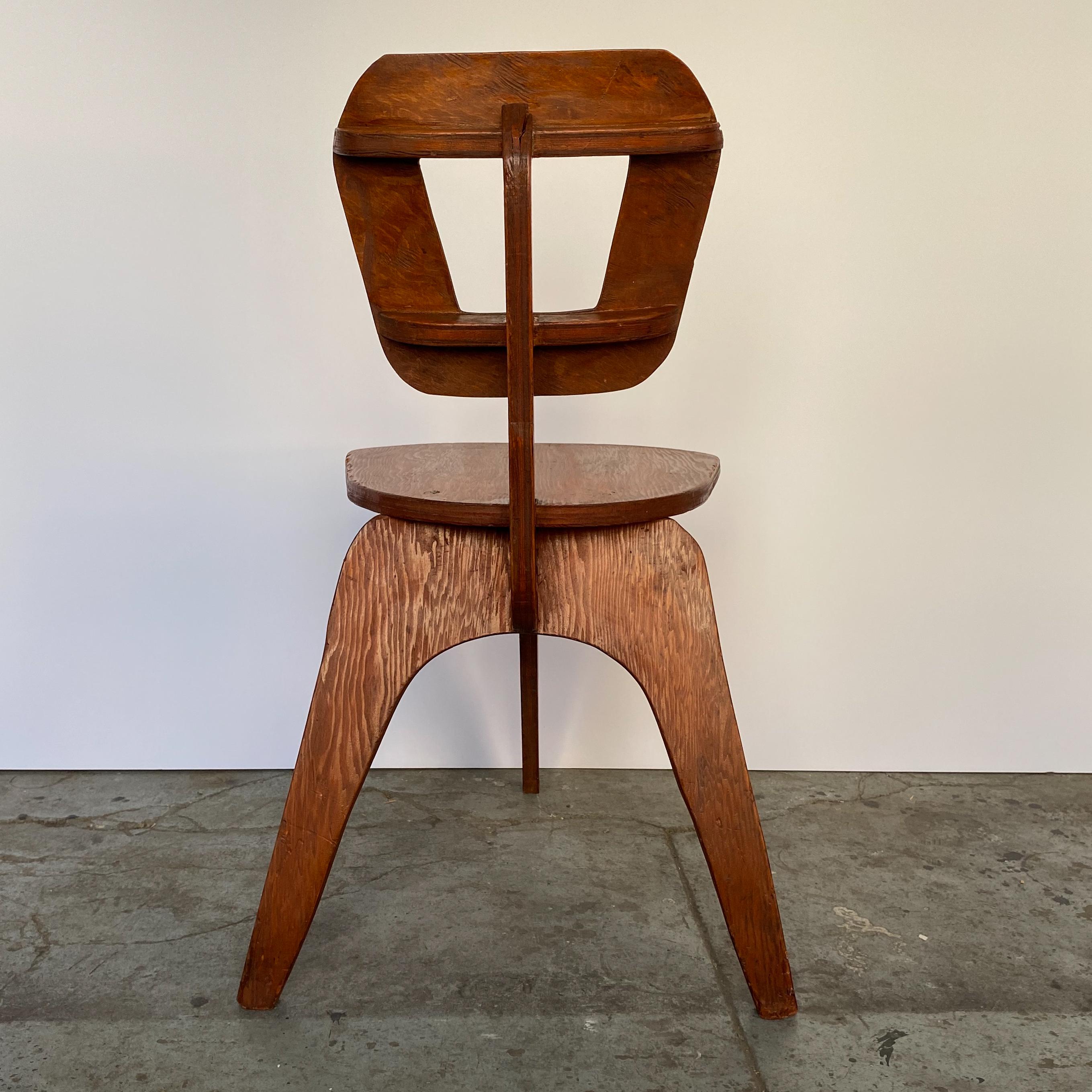 Milieu du XXe siècle Chaise « moderne » Arthur Collani en contreplaqué en vente