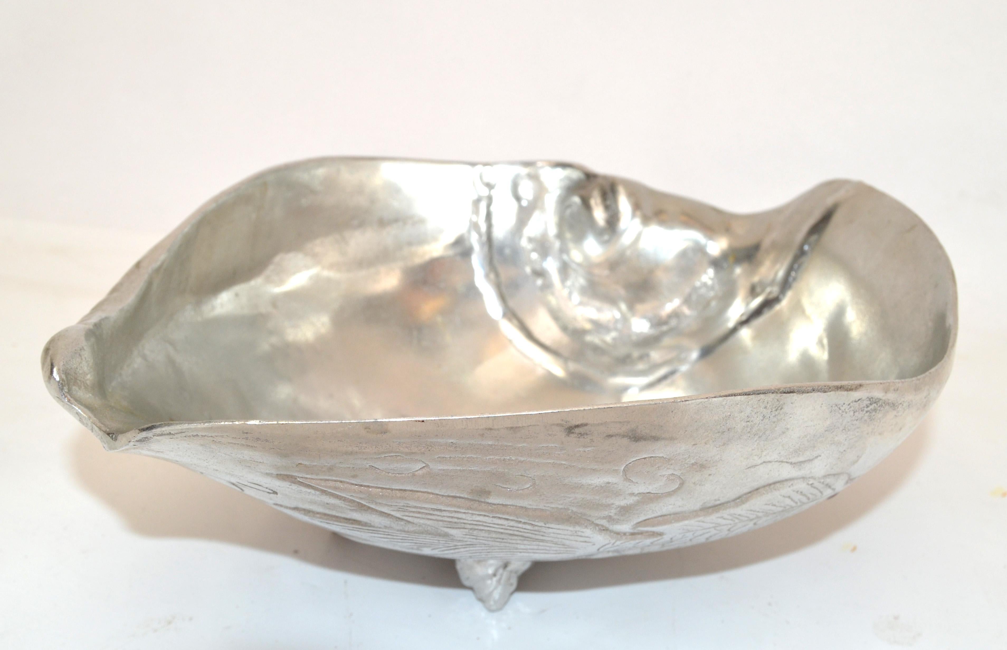 American Arthur Court 1977 Nautical Aluminum Koi Fish Footed Shell Bowl Red Carnelian Eye For Sale