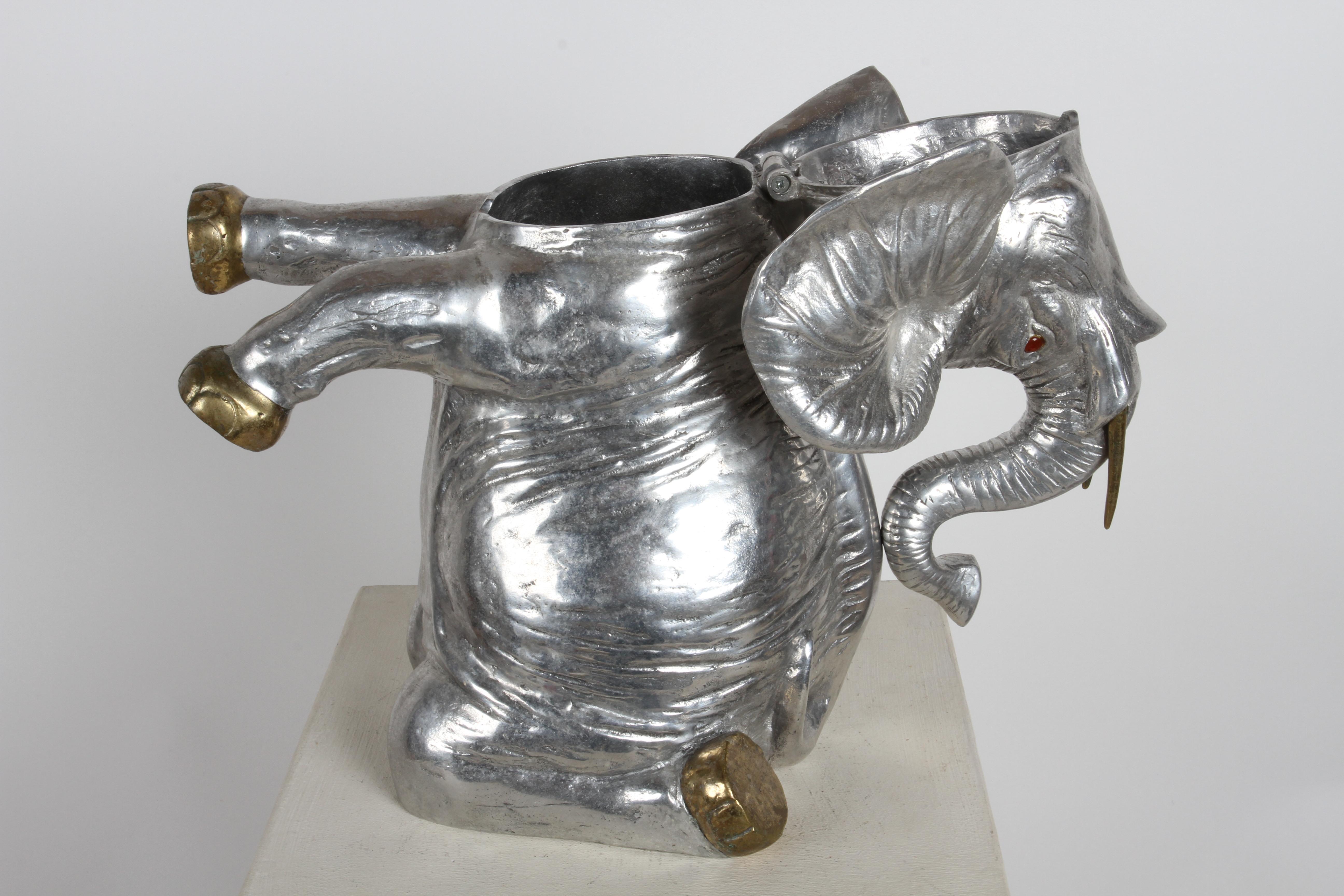 Arthur Court, Champagner-/Weinkühler mit Elefantenmotiv aus Aluminium und Messing, signiert, 1980er Jahre im Angebot 11