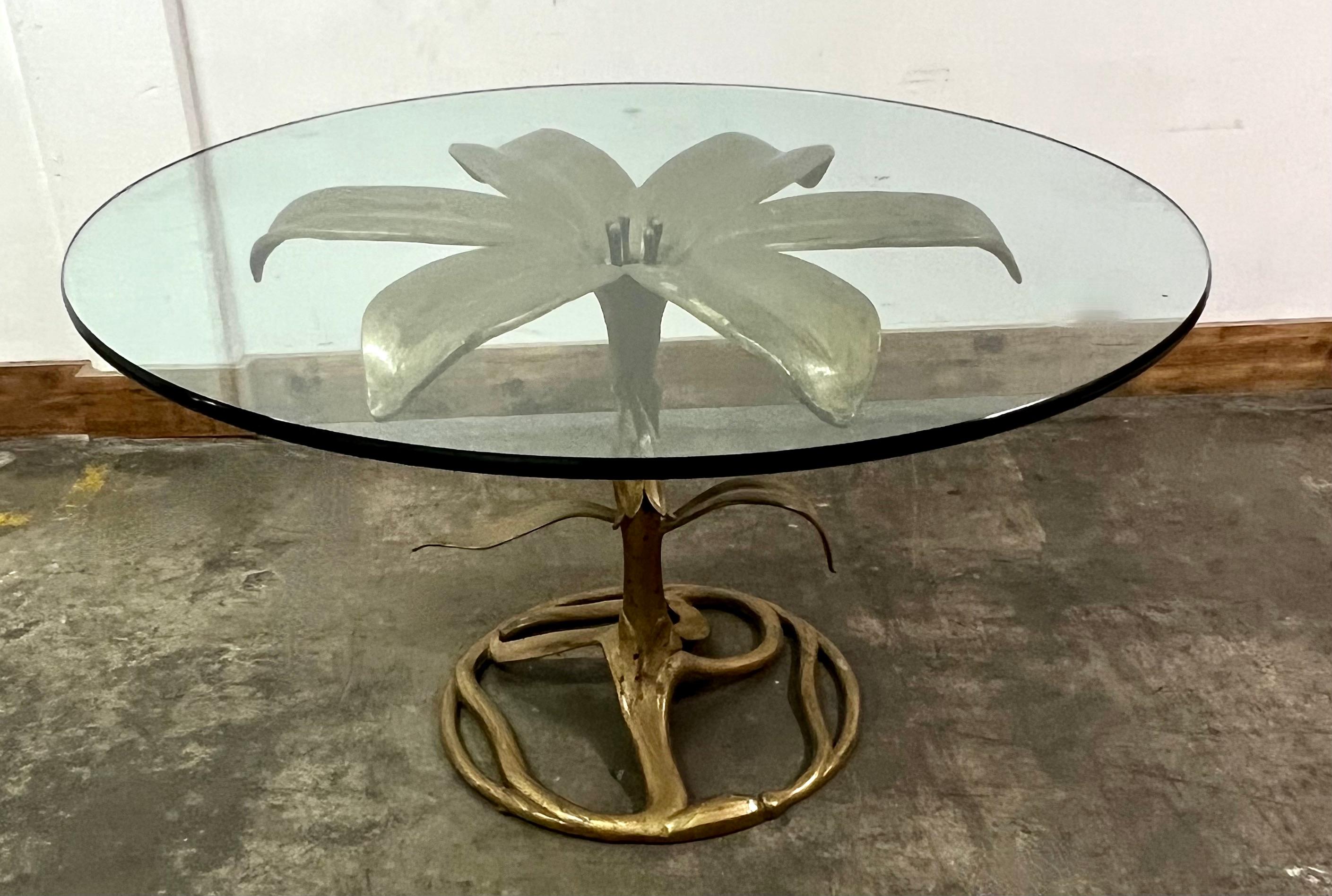 20th Century Arthur Court Gilt Aluminum Lily Dining Table For Sale