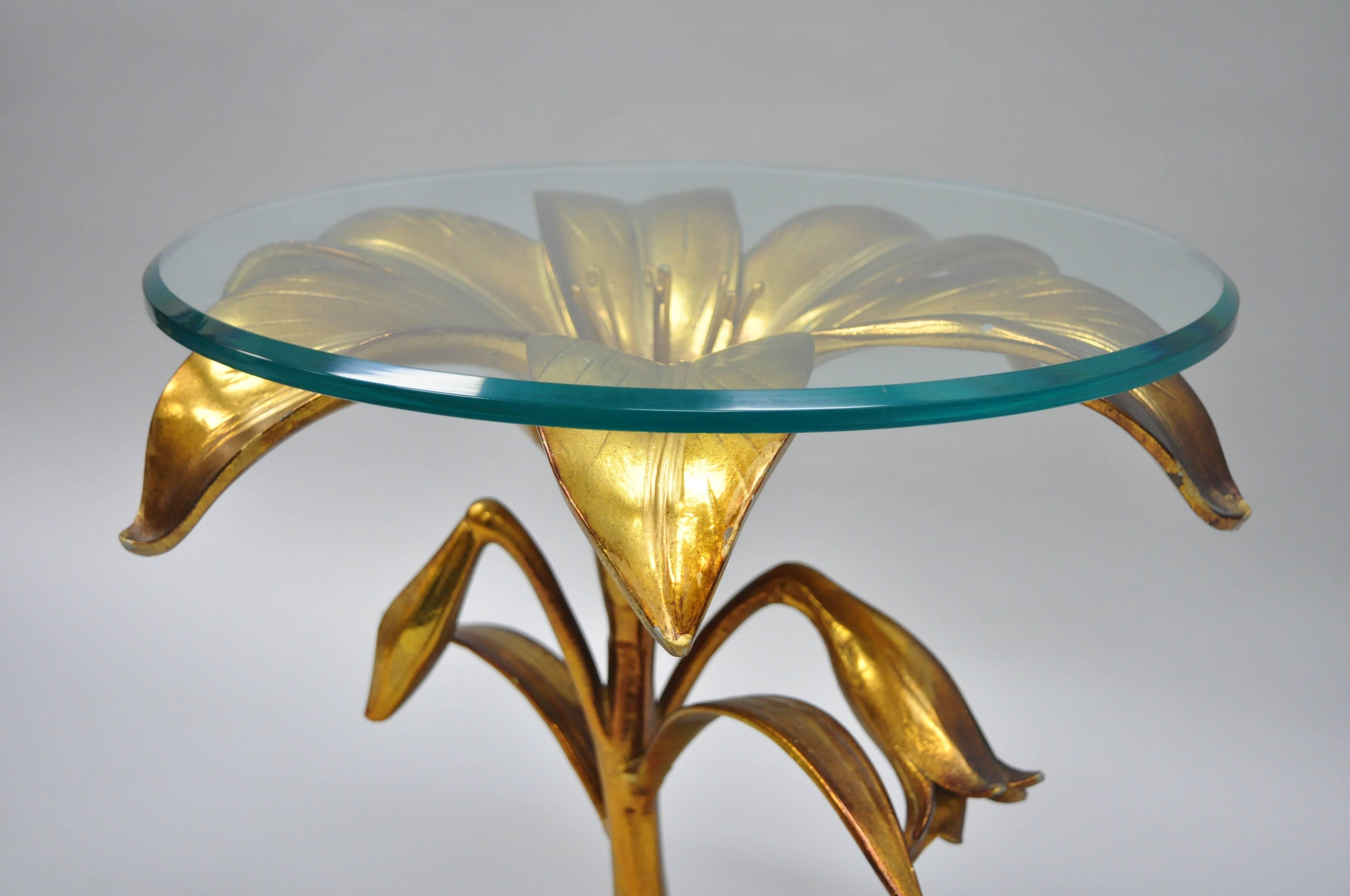 Arthur Court Hollywood Regency Gold Lily Leaf Flower Round Glass Top Side Table In Good Condition In Philadelphia, PA
