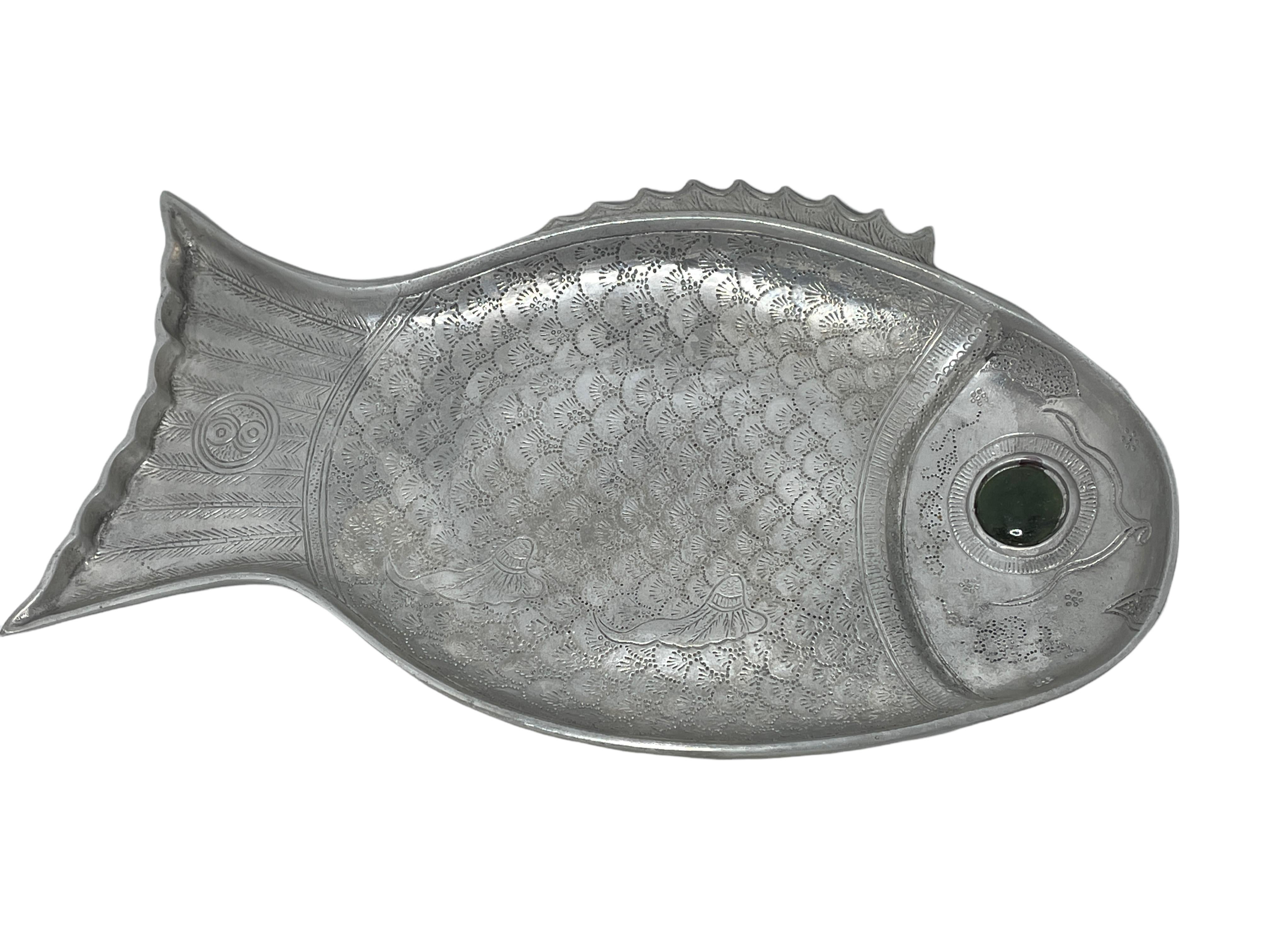 Arthur Court Polished Aluminum Fish Shaped Serving Platter, 1977 For Sale