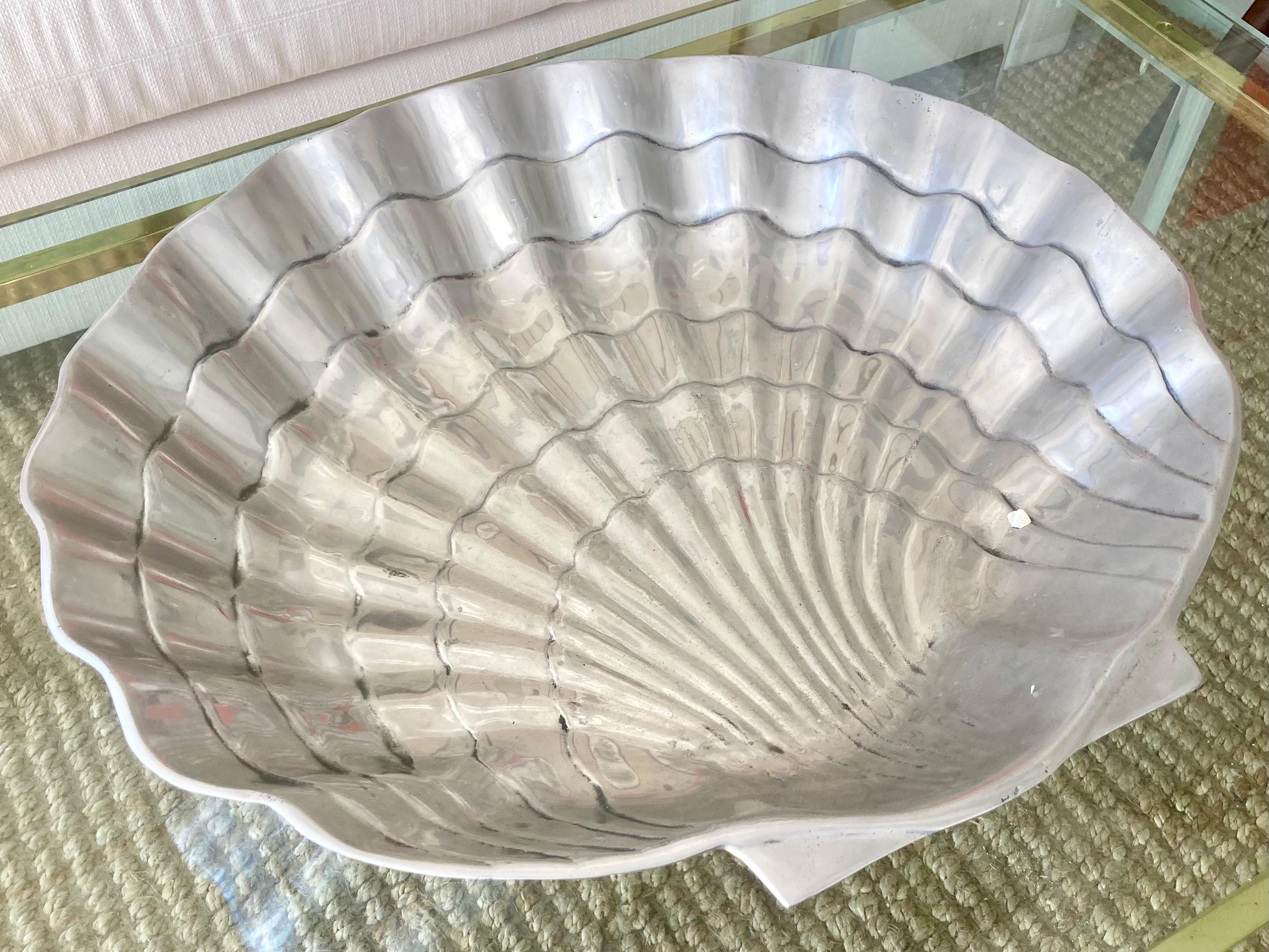 Américain Grand bol en coquillage de style Arthur Court - 1 en vente
