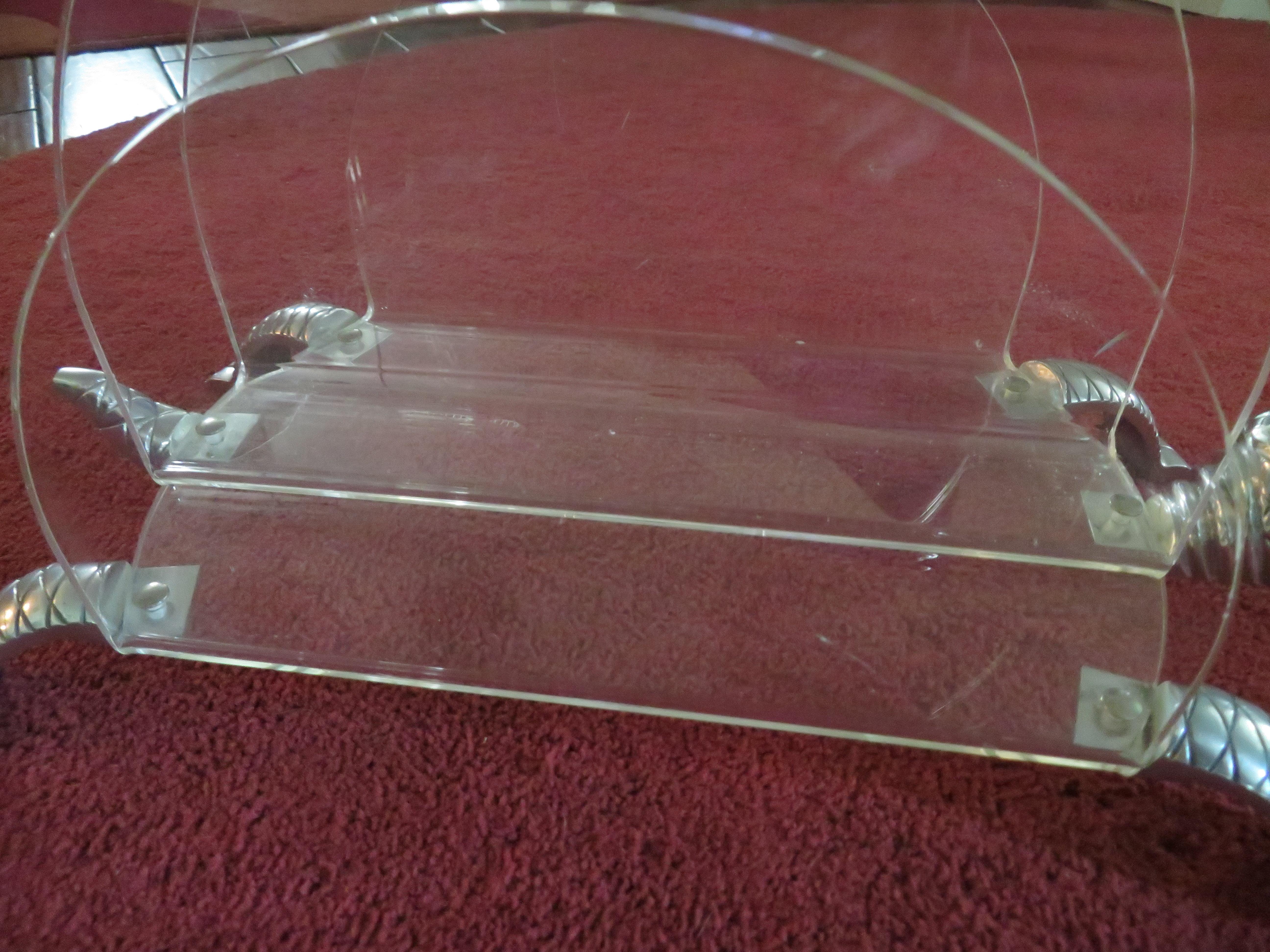 Mid-Century moderno Arthur Court Turtle Portariviste in alluminio e lucite Regency Modern in vendita