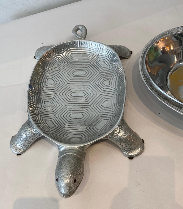 Arthur Court Turtle Serving Dish with Ladle In Good Condition For Sale In West Palm Beach, FL