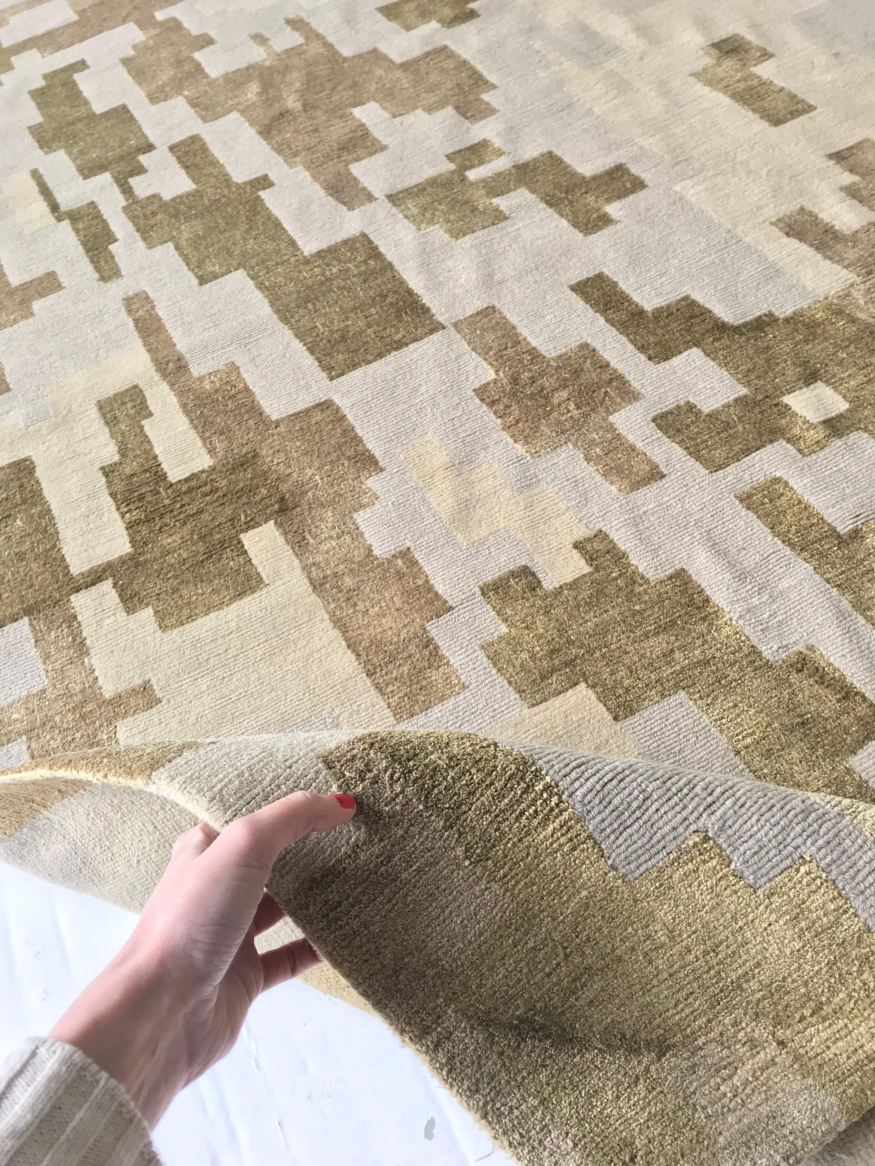 Moderno Tappeto fatto a mano dal design astratto di Arthur Dunnam per Doris Leslie Blau in vendita