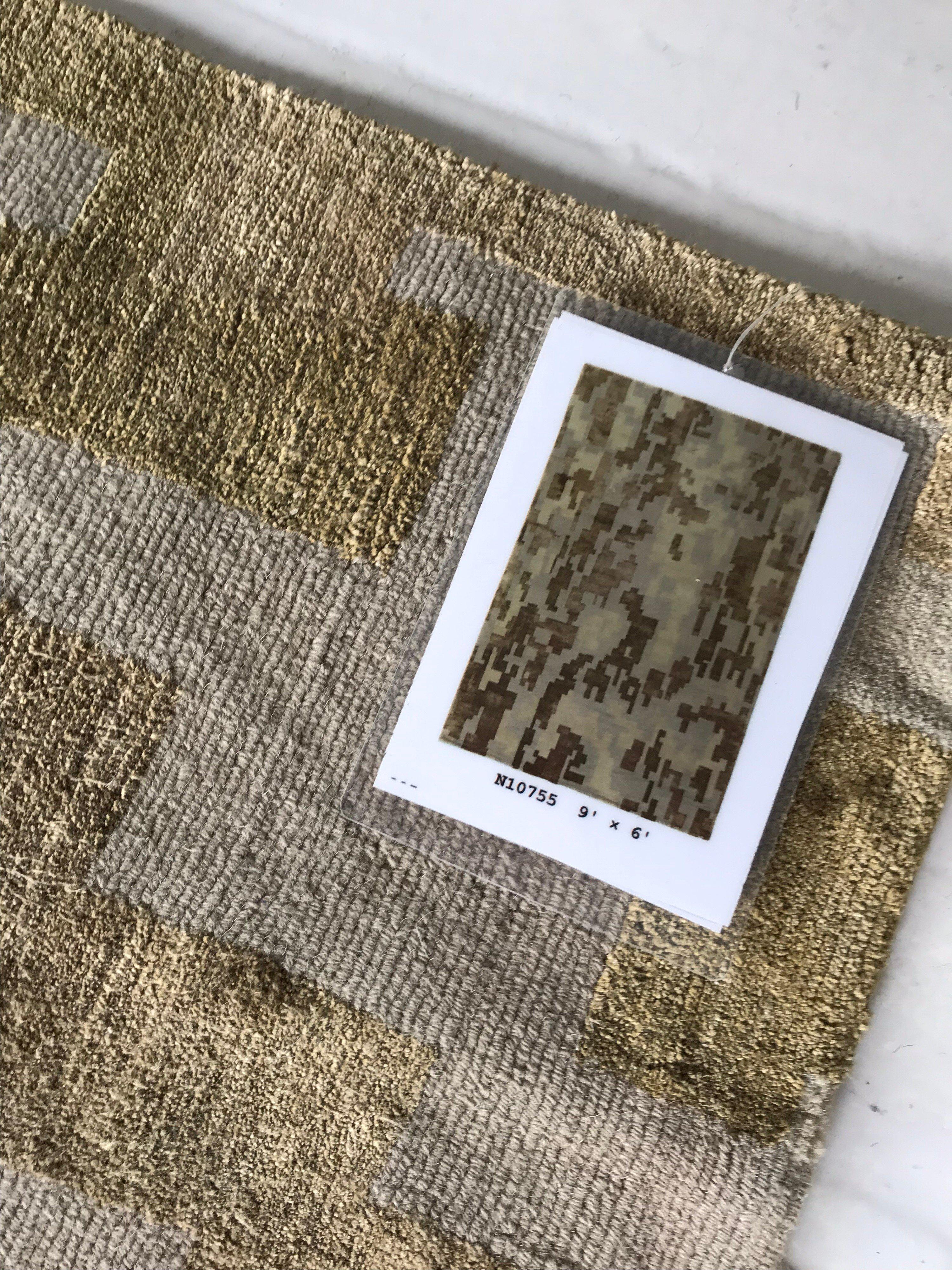 Tappeto fatto a mano dal design astratto di Arthur Dunnam per Doris Leslie Blau In condizioni Nuovo in vendita a New York, NY