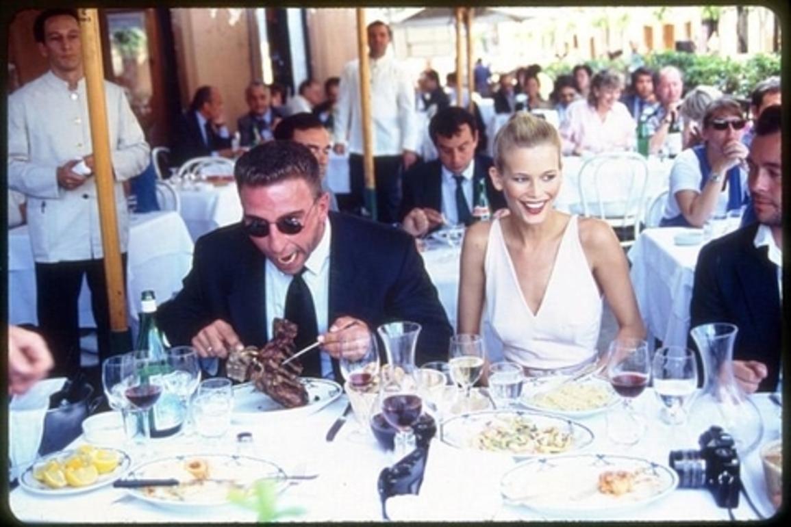 Arthur Elgort Portrait Photograph - Claudia Schiffer having lunch in Rome - the supermodel loves Italian food!